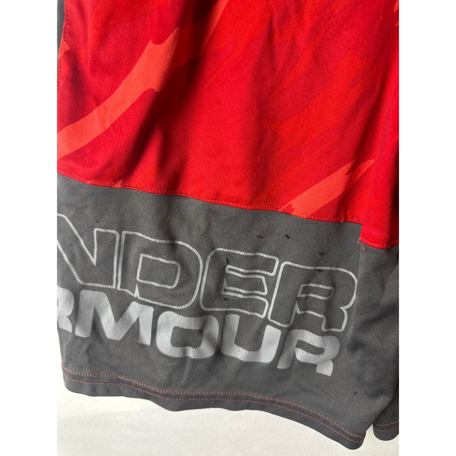 Under Armour Under Armour Boys Size Large Shorts Red Grey New Loose Fit Size ONE SIZE - 6 Thumbnail
