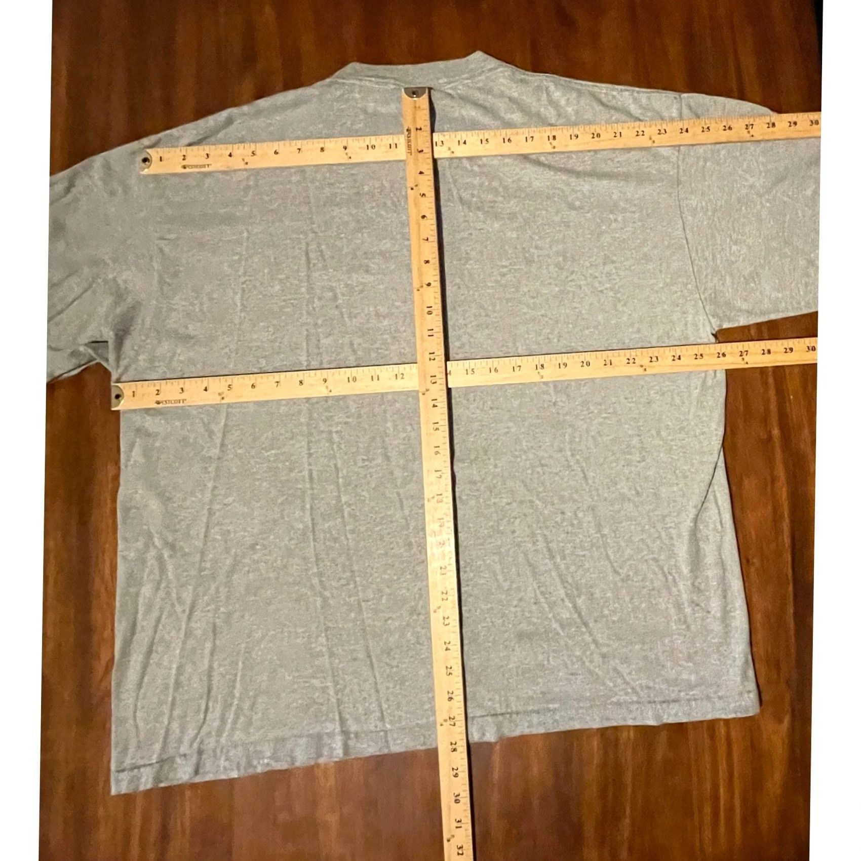 Vintage VINTAGE Ozark Trail Mens XL Gray Long Sleeve Wolf Mountain Graphic USA T Shirt Size US XL / EU 56 / 4 - 5 Thumbnail