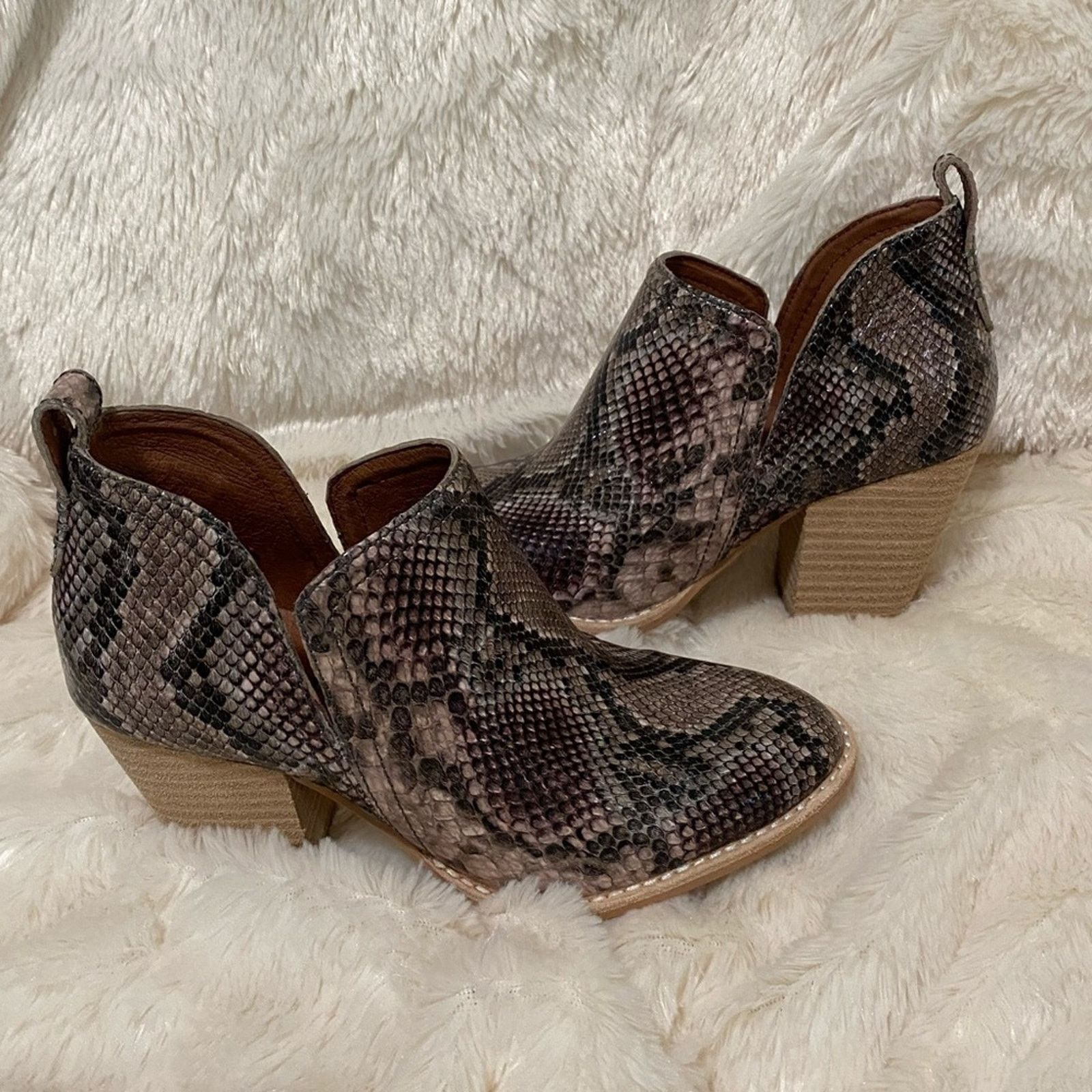Jeffrey Campbell Jeffrey Campbell Rosalee Ankle Booties Size 6 Size US 6 / IT 36 - 4 Thumbnail