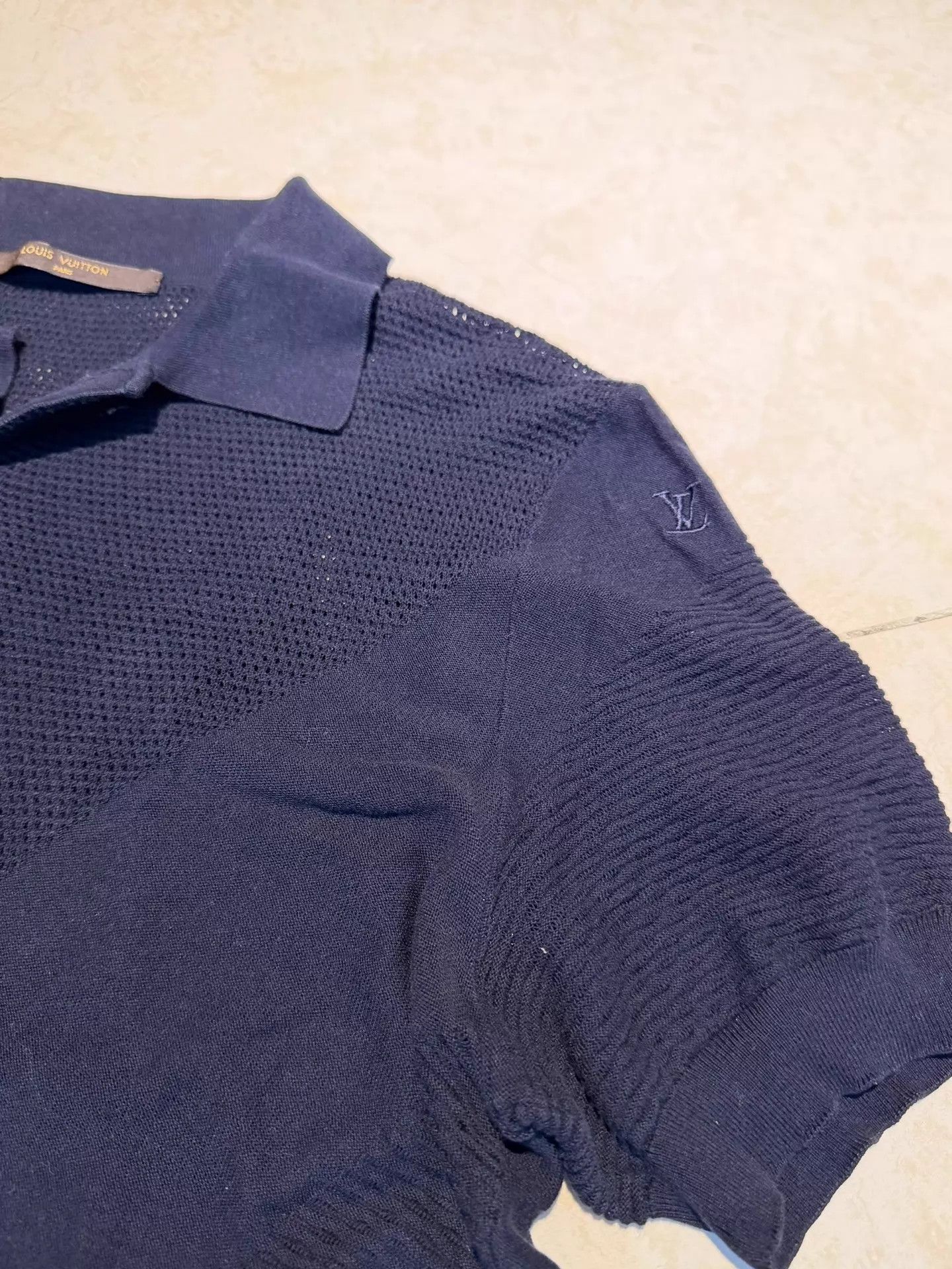 Louis Vuitton LV Navy Blue Mesh Knit Polo S Embroidered Logo Cuffed Size US S / EU 44-46 / 1 - 2 Thumbnail
