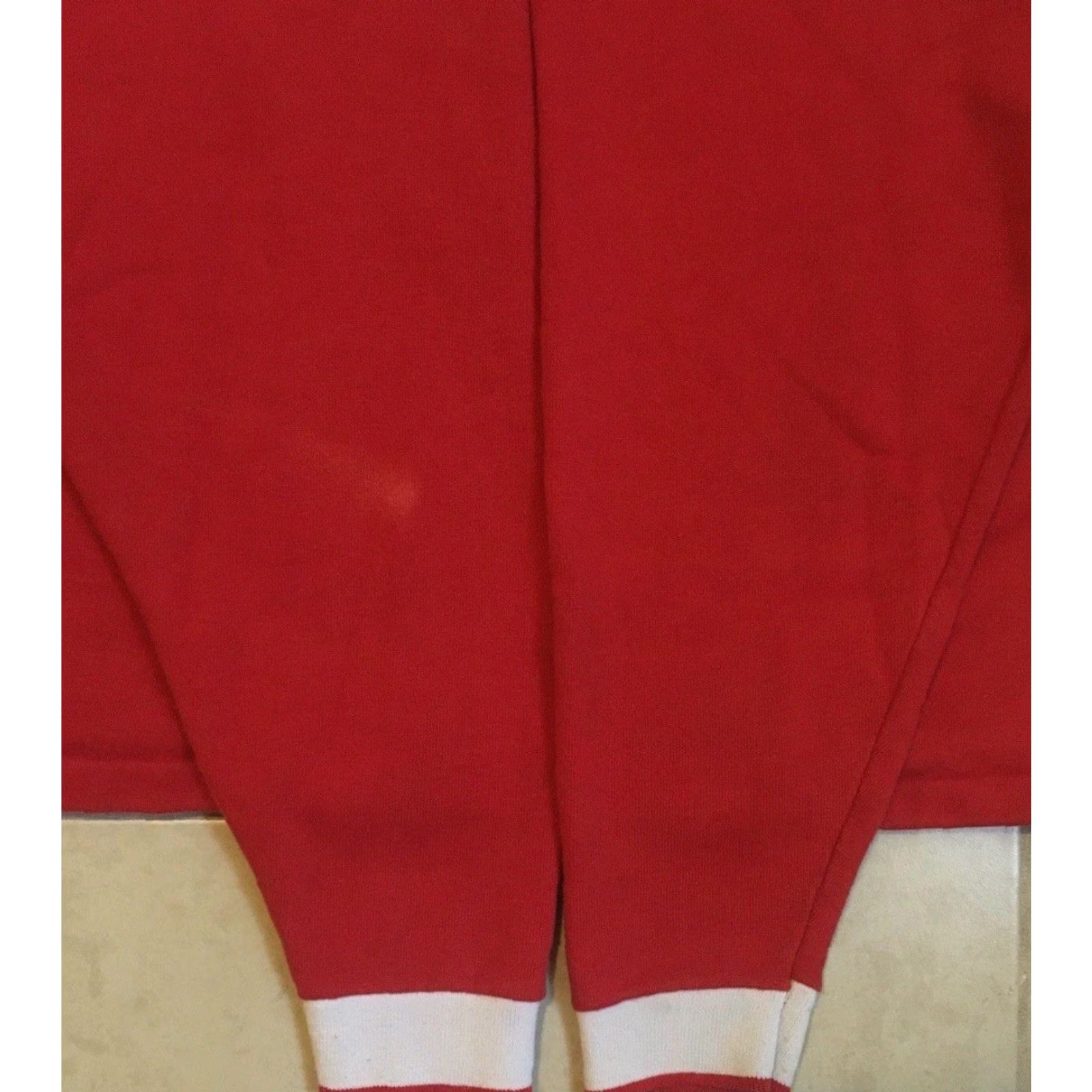 Guess VINTAGE Guess Jeans Sweatshirt Hoodie M Red 80s 90s USA Boxy Women Pullover Athletic Popular Retro Grunge Surf Skate Basketball style Spellout Size M / US 6-8 / IT 42-44 - 7 Thumbnail