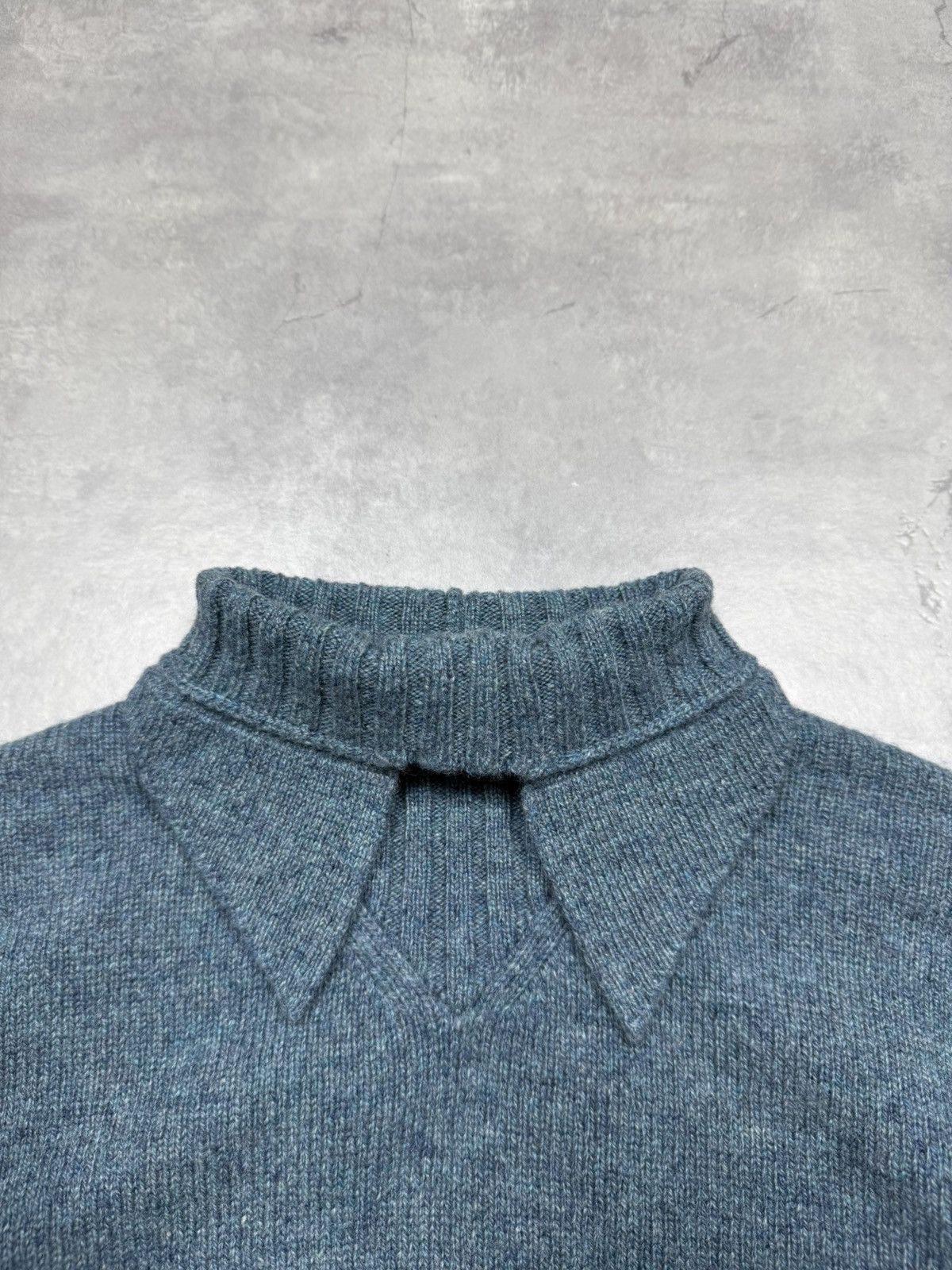 Chanel Chanel Cashmere High Neck Peak Sweater Size S / US 4 / IT 40 - 5 Thumbnail
