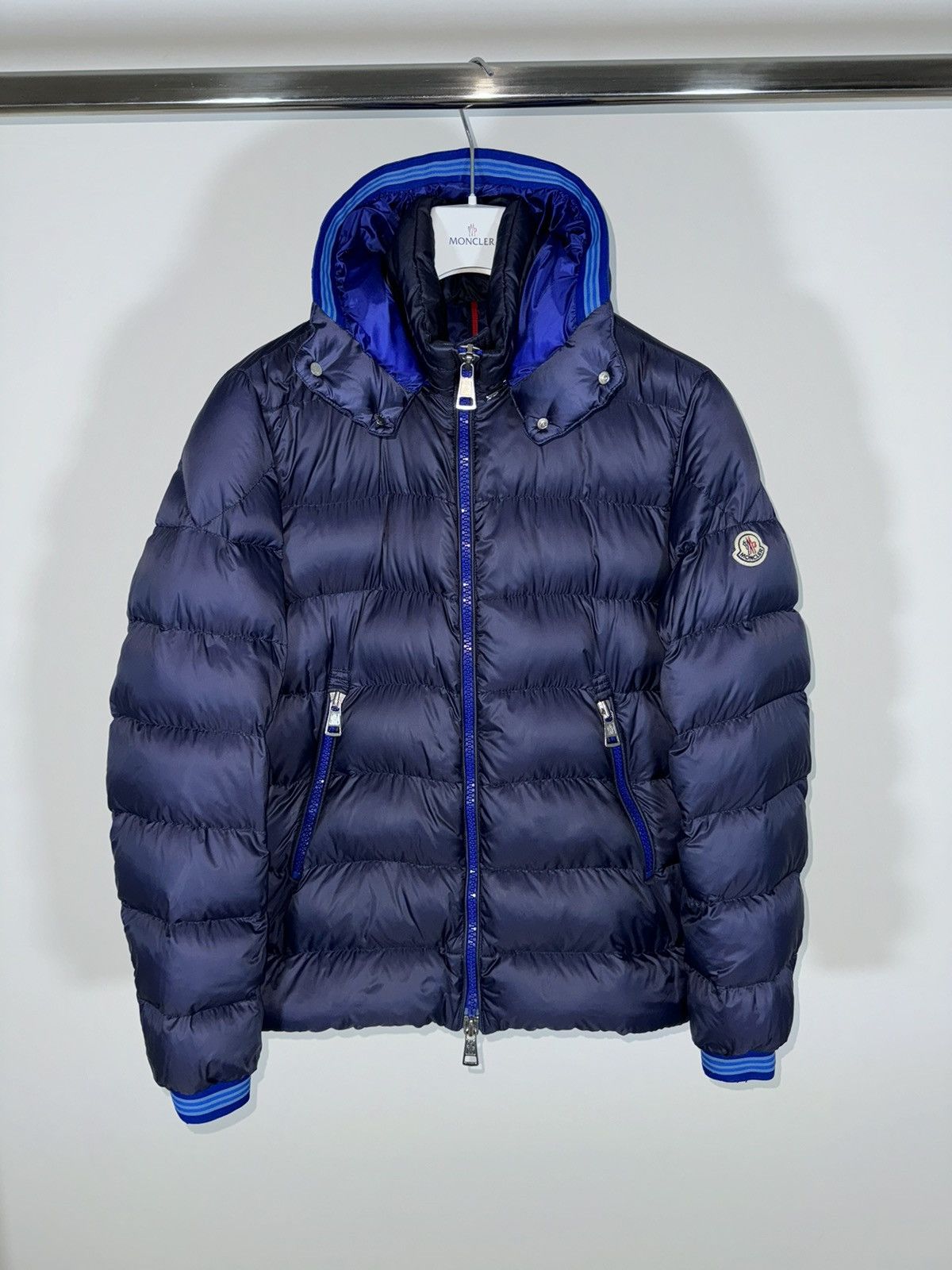 M*5様 大人もOK 12a Moncler Hattab navy Moncler Navy Hattab Jacket Moncler