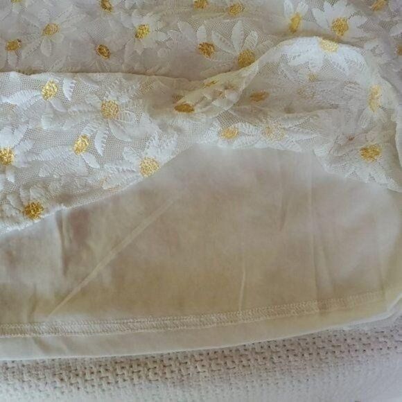 Designer &Merci Sz. M Embroidered White Daisies Lace Lined Baby Doll Size M / US 6-8 / IT 42-44 - 10 Thumbnail