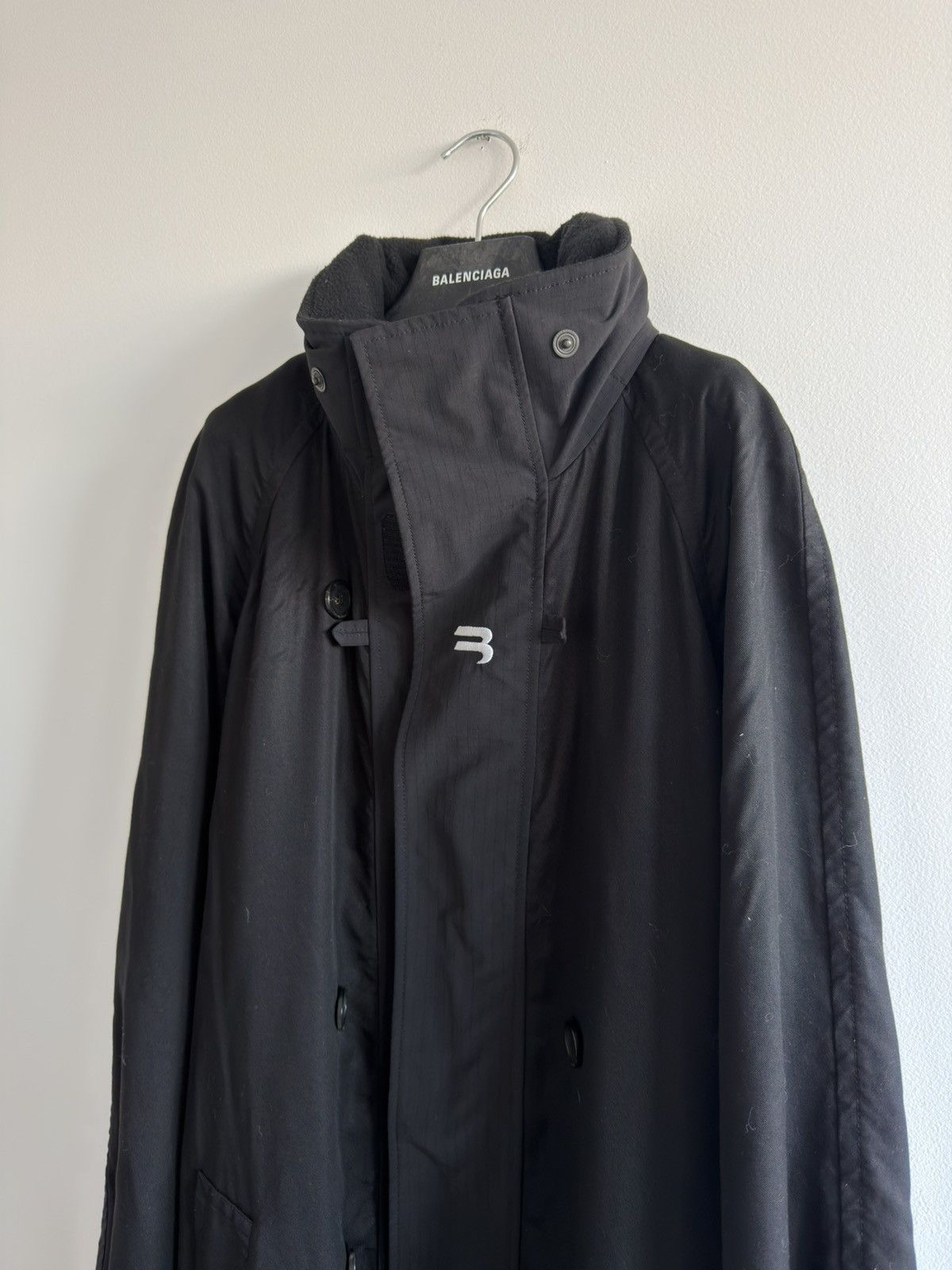 Balenciaga BALENCIAGA DEMNA TRENCH COAT TRACK 3B FLEECE COLLAR Size US XL / EU 56 / 4 - 2 Thumbnail