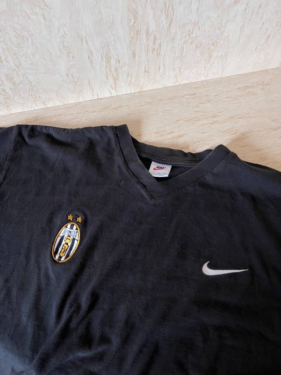 Nike × Vintage 🔥 Vintage 90s Nike Juventus t-shirt football rare retro Y2K Size US L / EU 52-54 / 3 - 7 Thumbnail