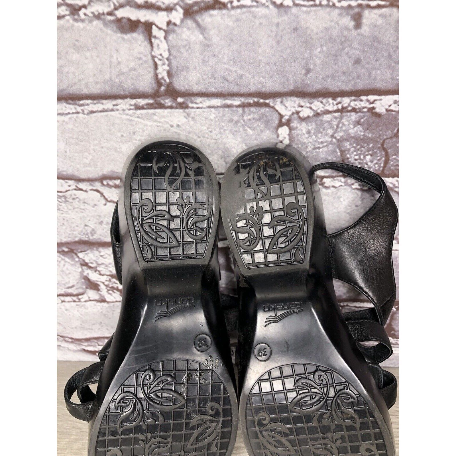 Other Dansko 2406020200 Black Leather Ankle Strap Heel Sandals Wom Size US 8 / IT 38 - 8 Thumbnail