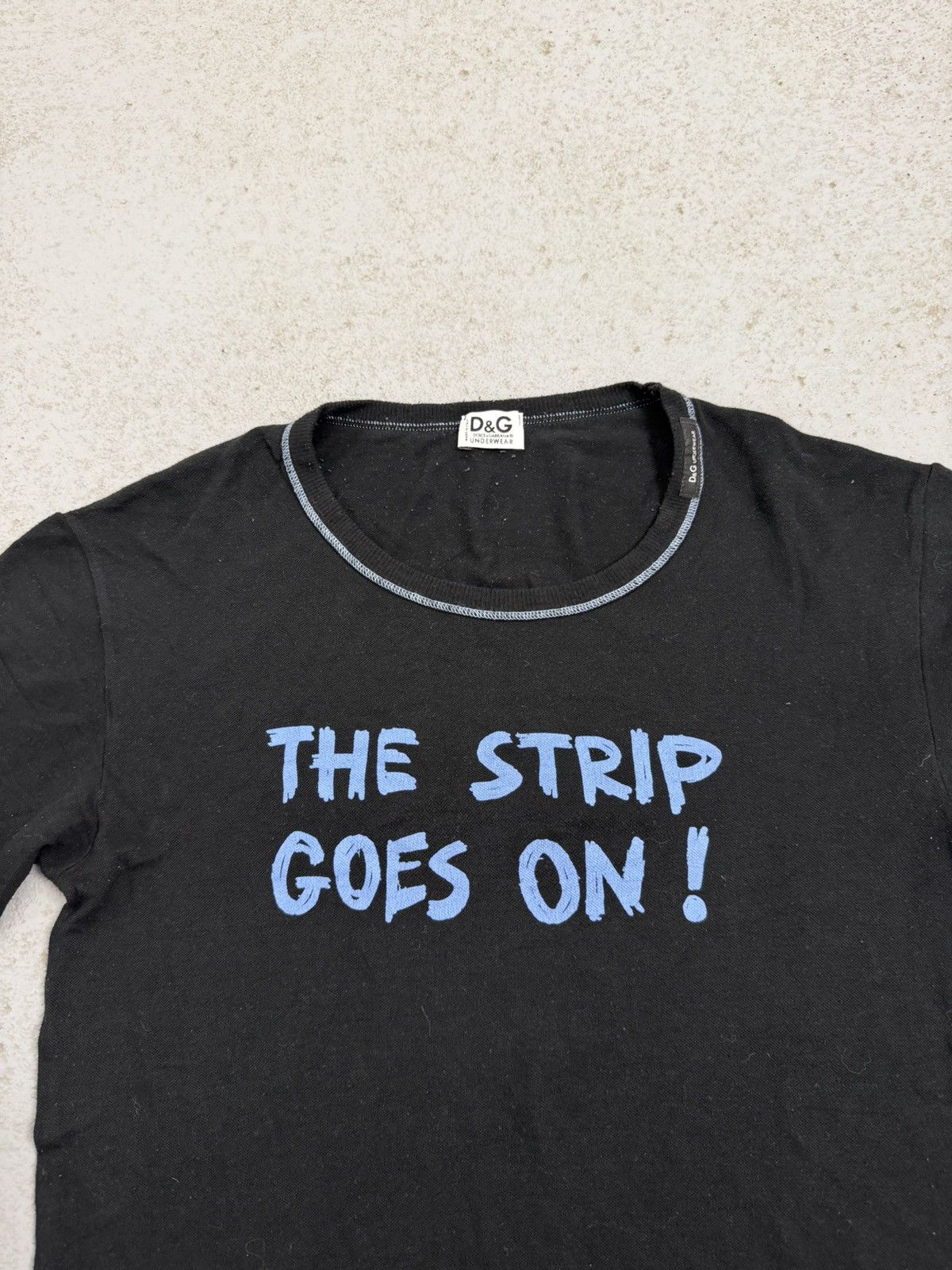 Dolce & Gabbana Vintage 00s Dolce & Gabbana The Strip Goes On T-Shirt Size US S / EU 44-46 / 1 - 2 Thumbnail
