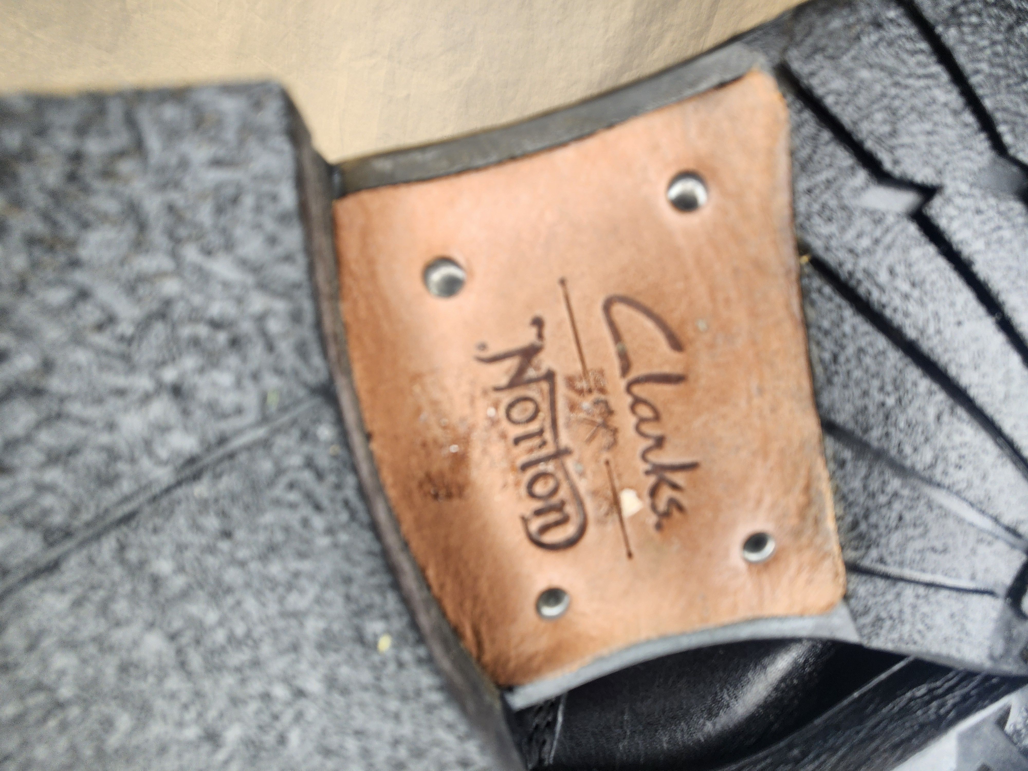 Clarks NORTON WALLABEES ORIGINAL Size US 12 / EU 45 - 8 Thumbnail