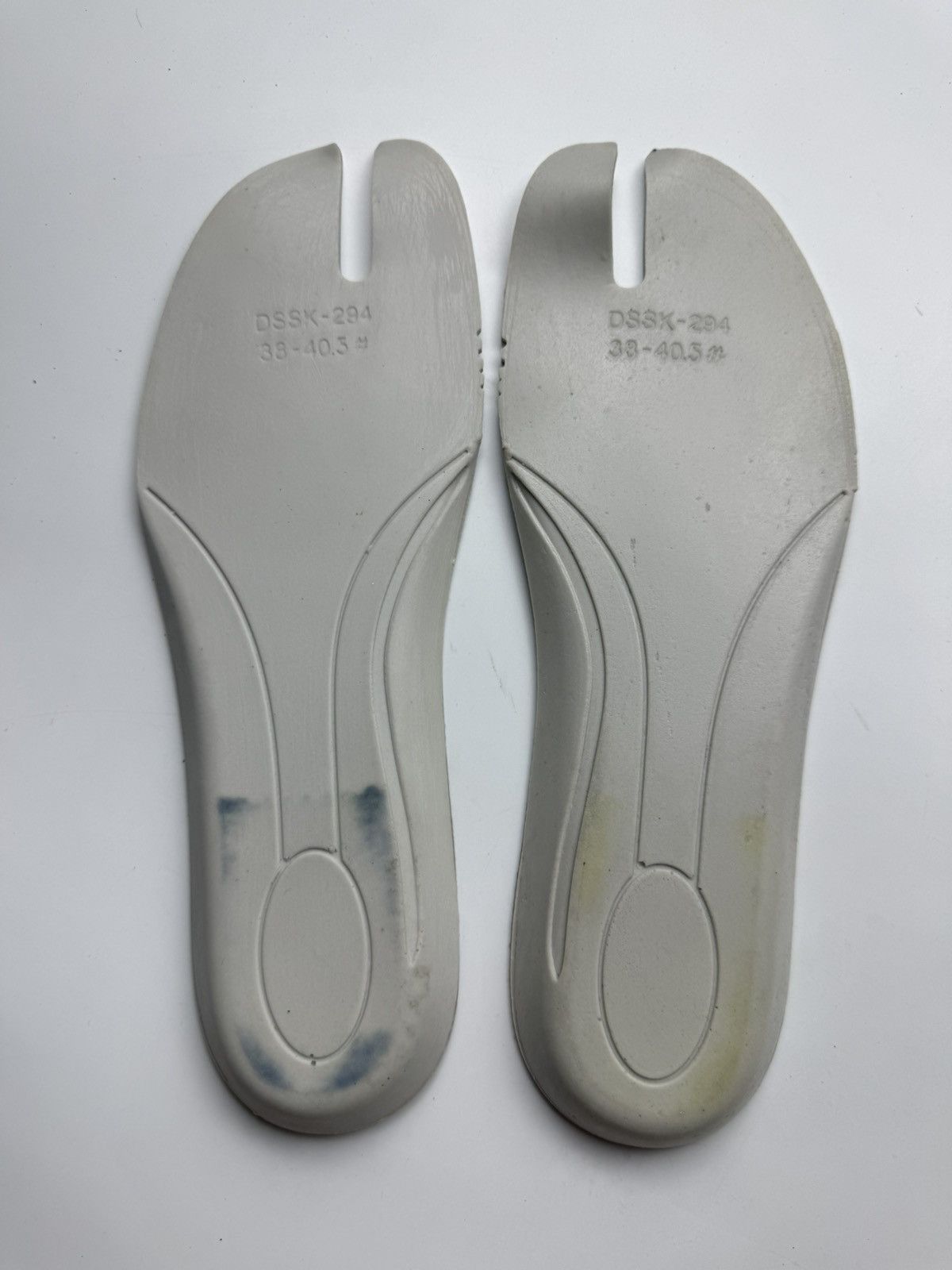 Maison Margiela Maison Margiela Tabi High Split Splatter Size US 7 / EU 40 - 12 Thumbnail