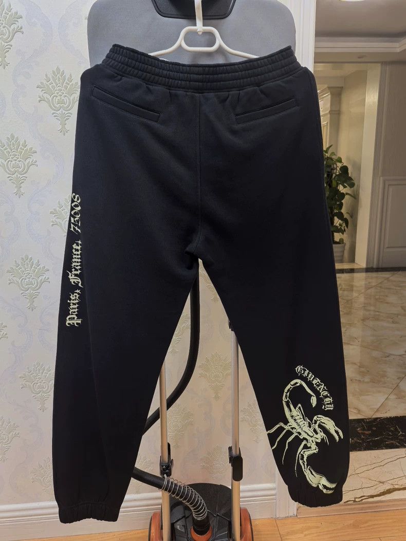 Givenchy Givenchy Size LBlack Sweatpants 2506-Nextarrow Size US 31 - 2 Thumbnail