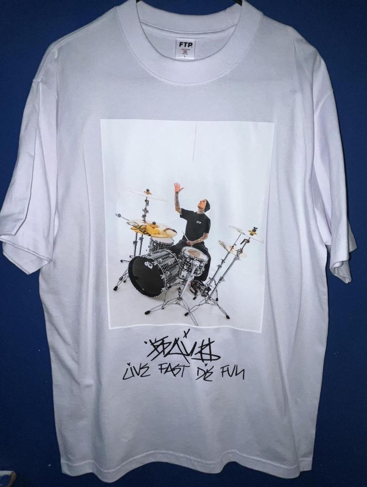 Fuck The Population FTP + FAMOUS TRAVIS BARKER PHOTO TEE(WHITE) Size US L / EU 52-54 / 3 - 1 Thumbnail