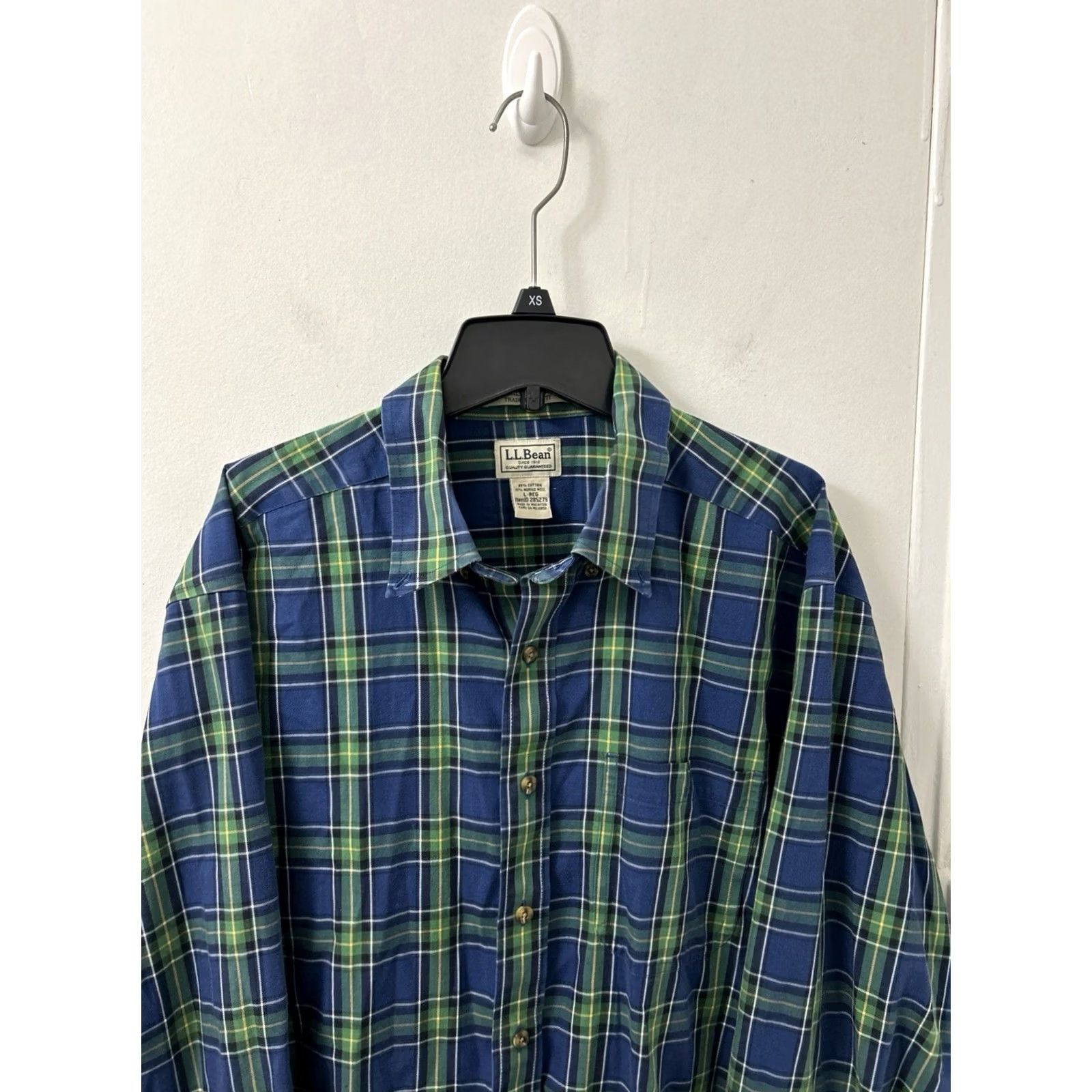 Vintage LL Bean Merino Wool Shirt Mens L Blue Plaid Button-Up Classic Fit Fall Spring Wool Blend Wrinkle Resistant Vintage No Size US L / EU 52-54 / 3 - 2 Thumbnail