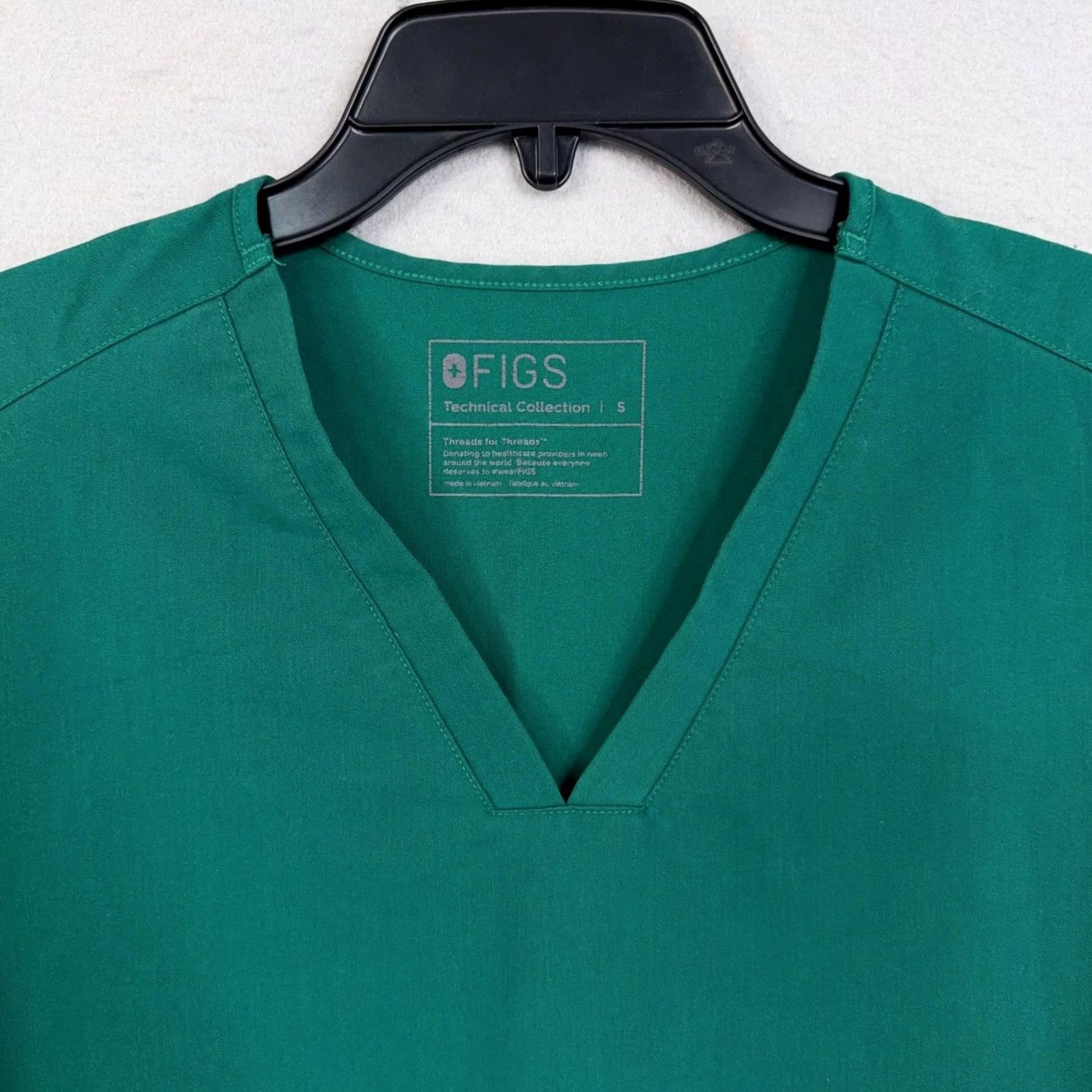 Vintage FIGS Shirt Womens Small Green Technical Collection V Neck Scrub Top Pockets Size S / US 4 / IT 40 - 2 Thumbnail