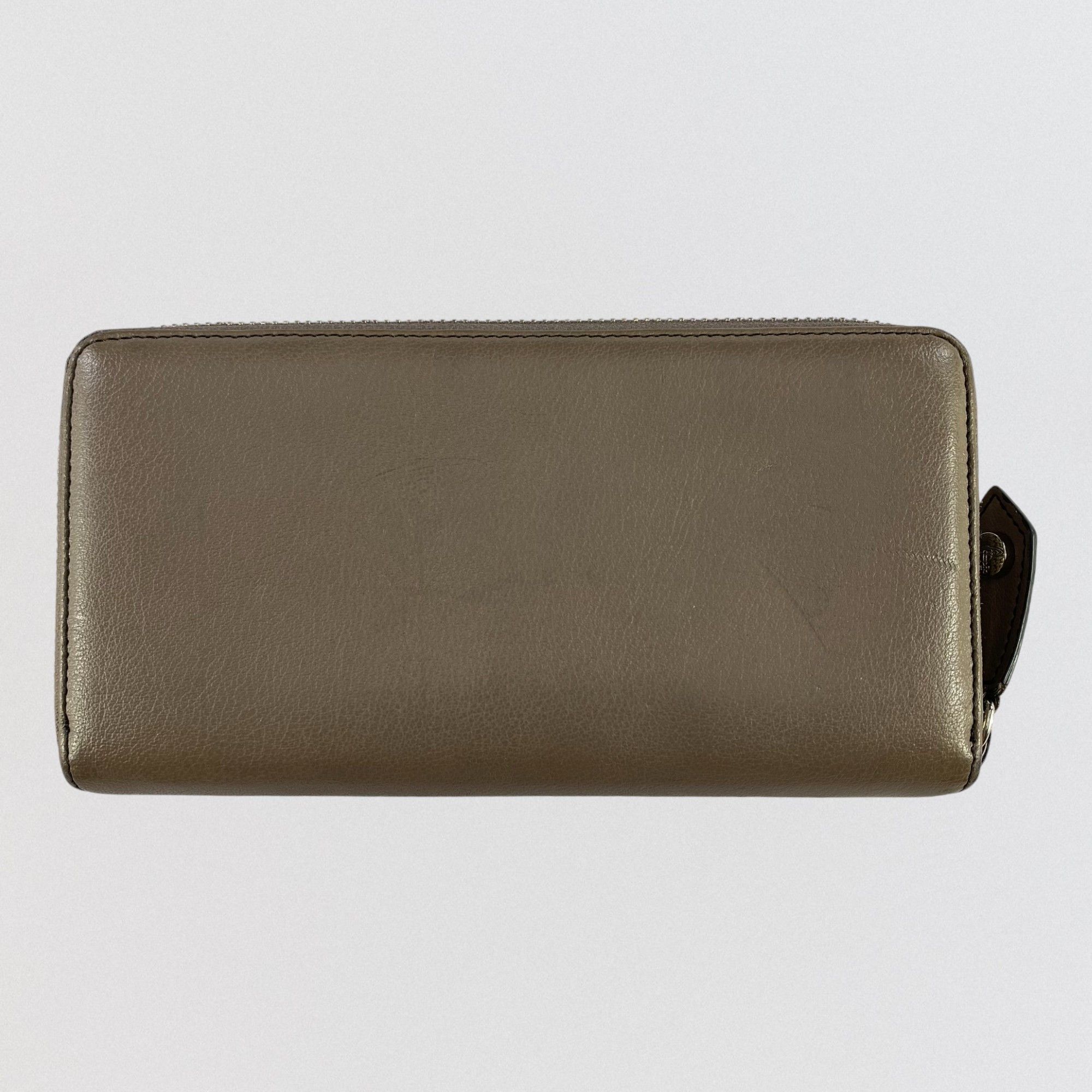 Seditionaries × Vivienne Westwood Vivienne Westwood Wallet Orb Bifold Long Wallet Leather Size ONE SIZE - 2 Thumbnail