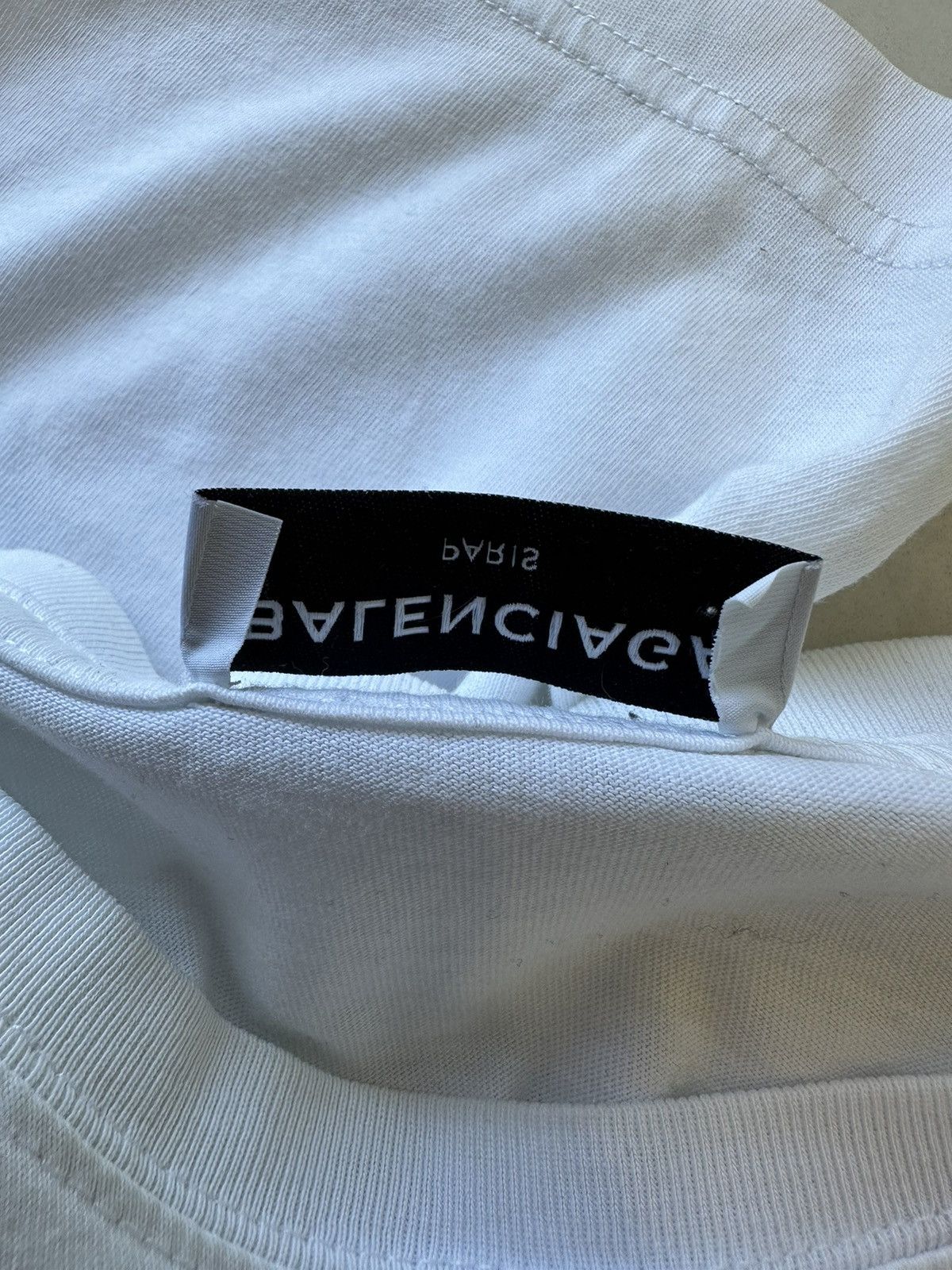 Balenciaga Balenciaga Paris T-shirt Size US S / EU 44-46 / 1 - 10 Thumbnail