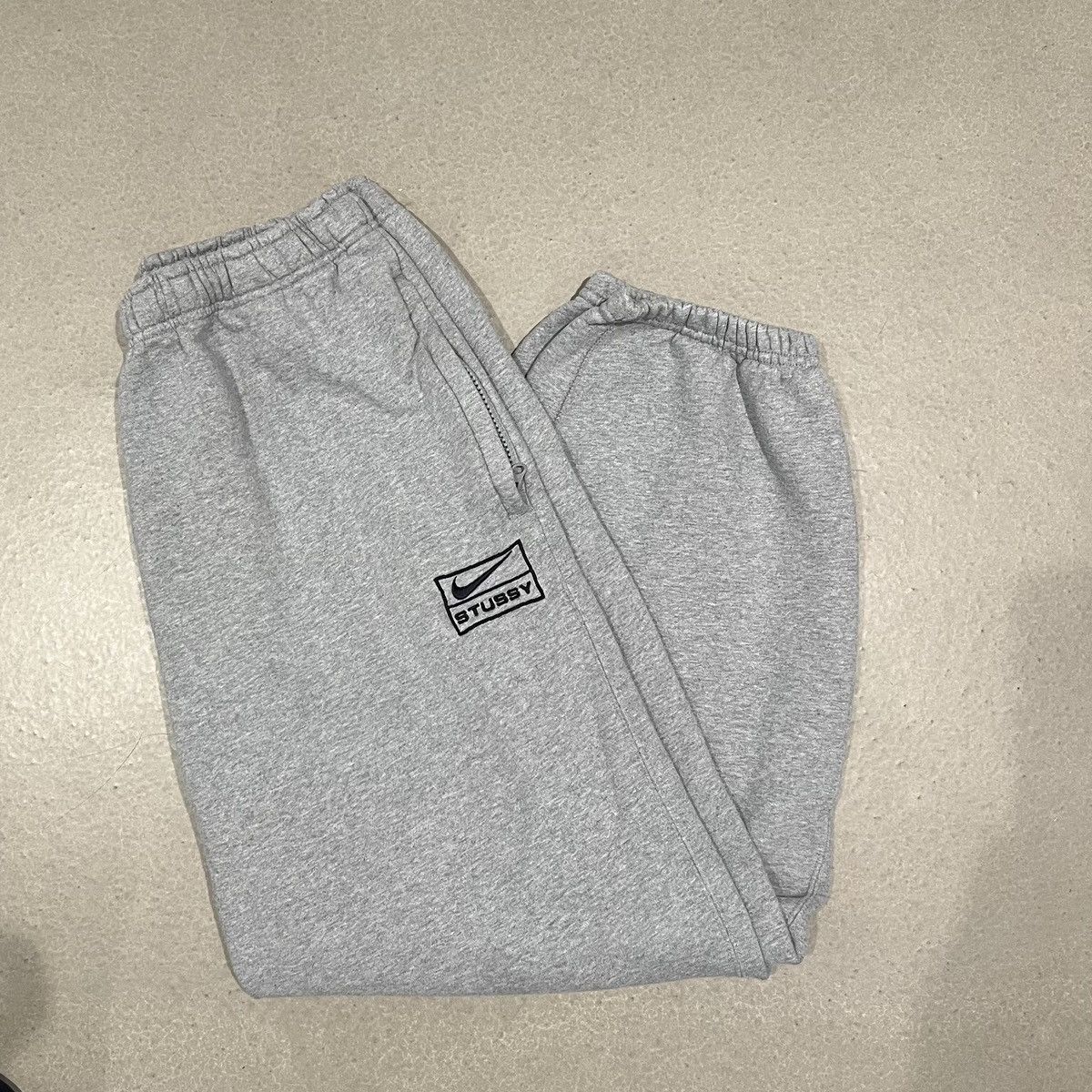 pantalon nike x stussy
