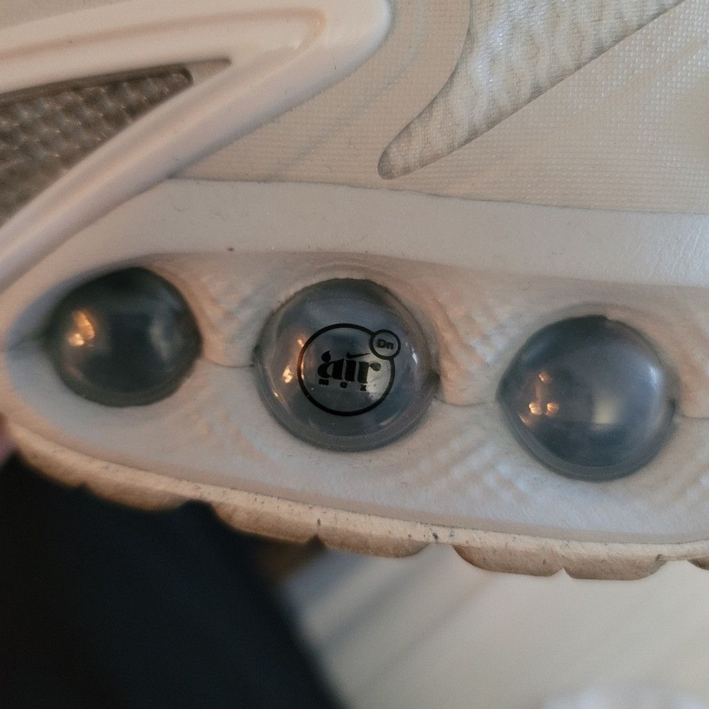Nike EUC Nike Air Max Dn Sneakers Size US 6.5 / IT 36.5 - 9 Thumbnail