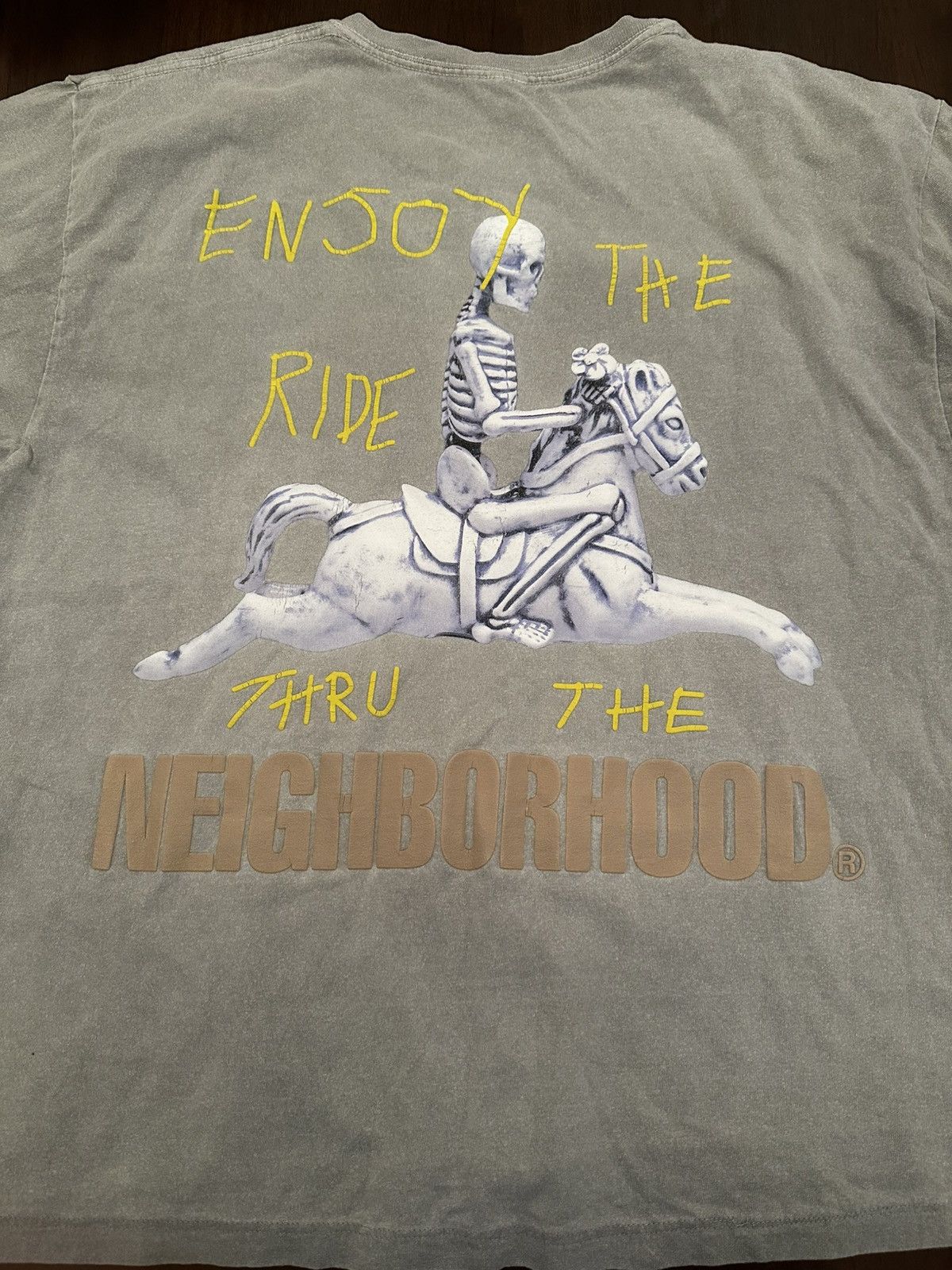 Travis Scott Travis Scott X The Neighborhood printed tee size XL Size US XL / EU 56 / 4 - 3 Thumbnail