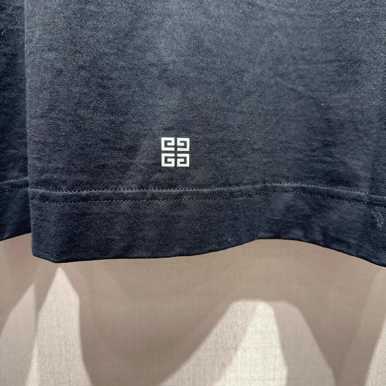 Givenchy Givenchy Visual Trap Black Short Sleeve Size L New Size US L / EU 52-54 / 3 - 7 Thumbnail