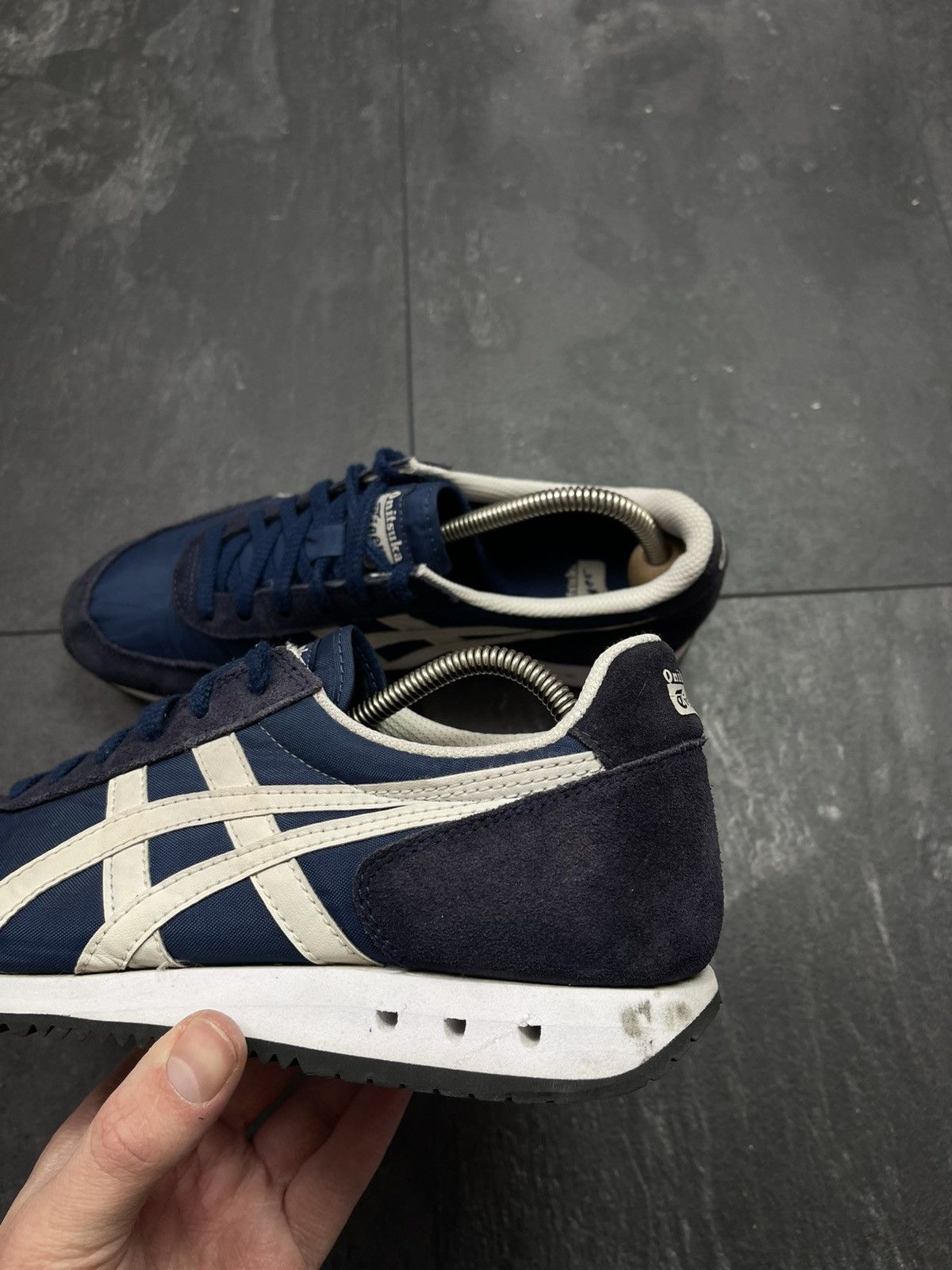Streetwear Vintage asics onitsuka tiger low top sneakers Size US 6.5 / EU 39-40 - 9 Thumbnail