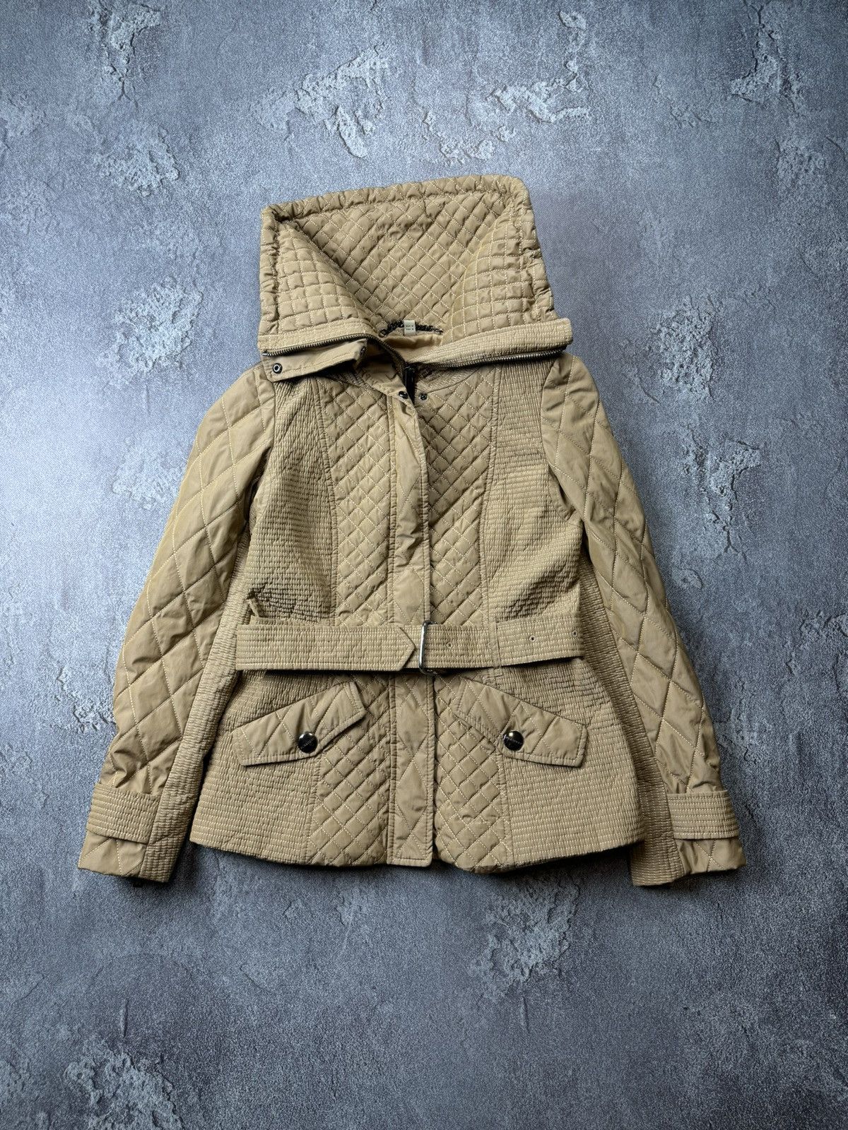 Burberry London Quilted Womens Light Jacket