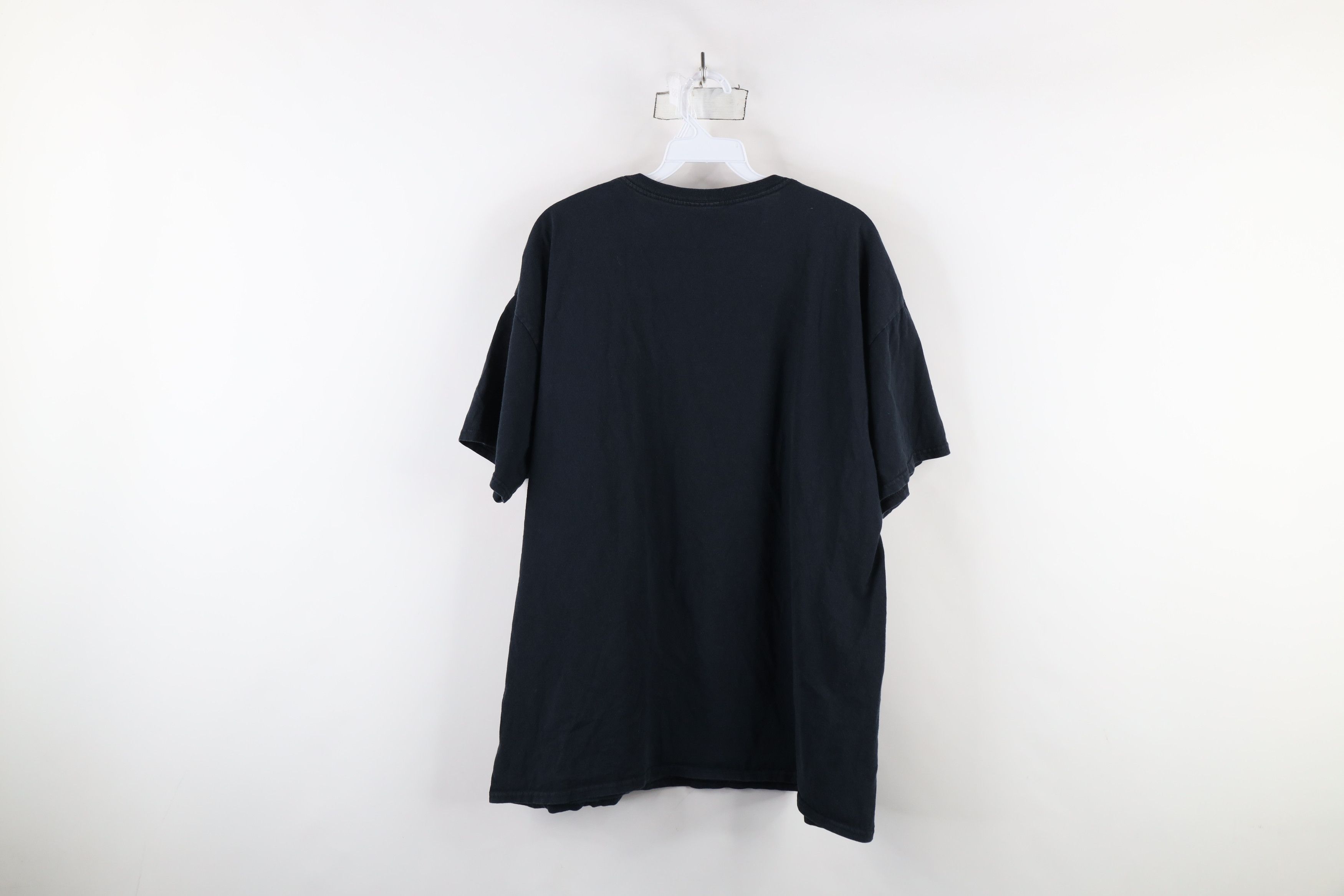 Vintage Vintage 90s Y2K Streetwear Wolf Feather MMA T-Shirt Black Size US XL / EU 56 / 4 - 9 Thumbnail