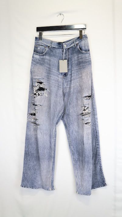 image of Balenciaga O1Rshd1 Velvet Tromple L Oeil Denim Jeans In Dark Blue, Men's (Size 30)