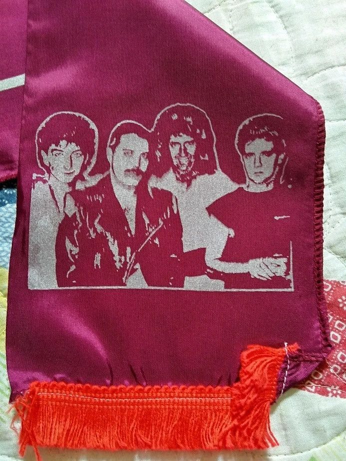 Vintage Vintage Queen Band A Kind Of Magic 1986 Concert Tour Scarf Size ONE SIZE - 8 Thumbnail