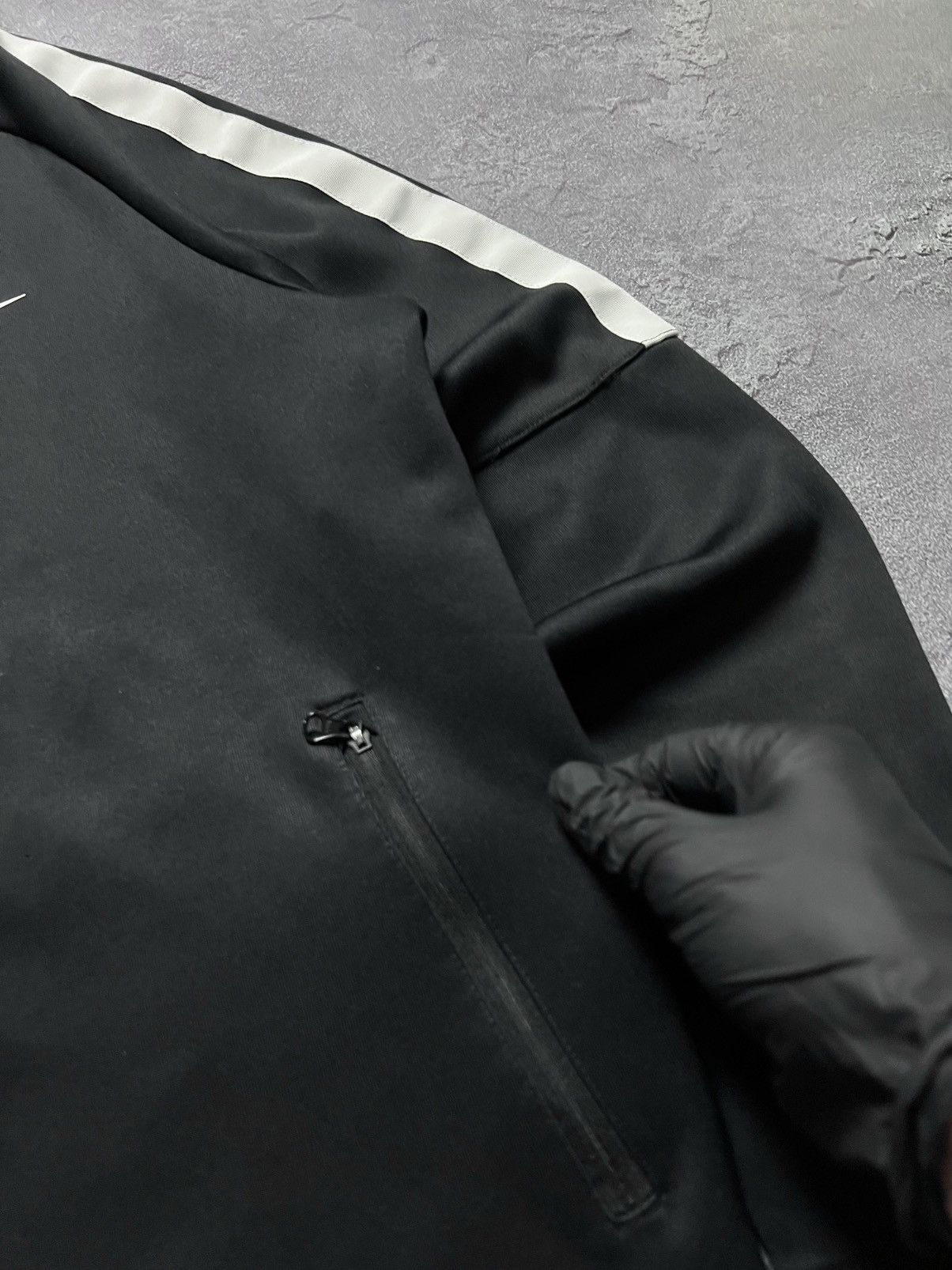 Nike Vintage Nike Olympic Jacket Zip Hoodie Lampas Big Swoosh L Size US L / EU 52-54 / 3 - 6 Thumbnail