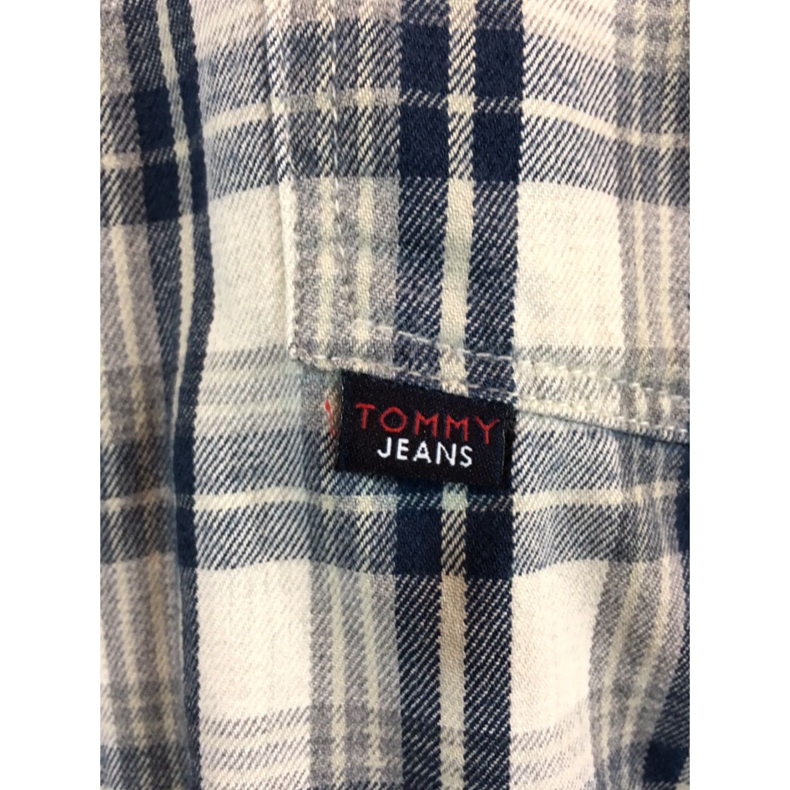 Tommy Hilfiger VINTAGE Tommy Hilfiger Jeans Casual Button Shirt Sz L EUC - Blue Gray Checkered Shirt Mens L Blue Plaids & Checks Button-Down Button-Up - 90s Size US L / EU 52-54 / 3 - 7 Thumbnail
