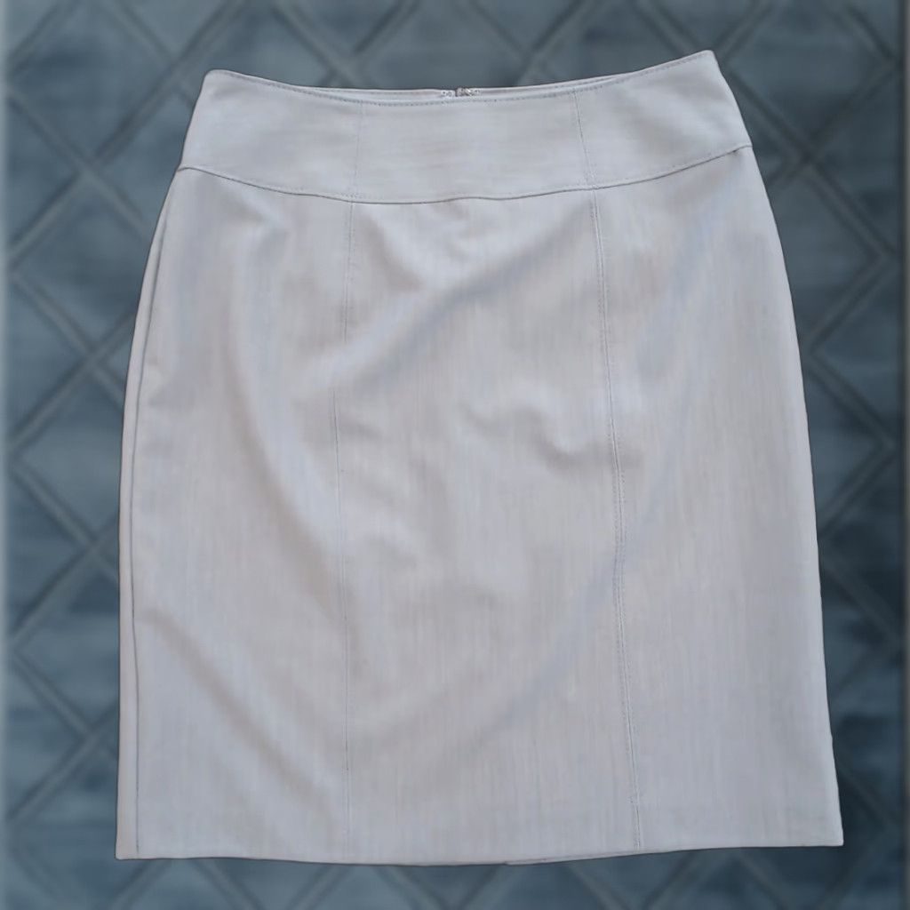 Worthington Worthington Skirt Women Knee Length Gray Lined Slit Size 8 Pencil Straight Fashionable" Size 30" / US 8 / IT 44 - 1 Thumbnail