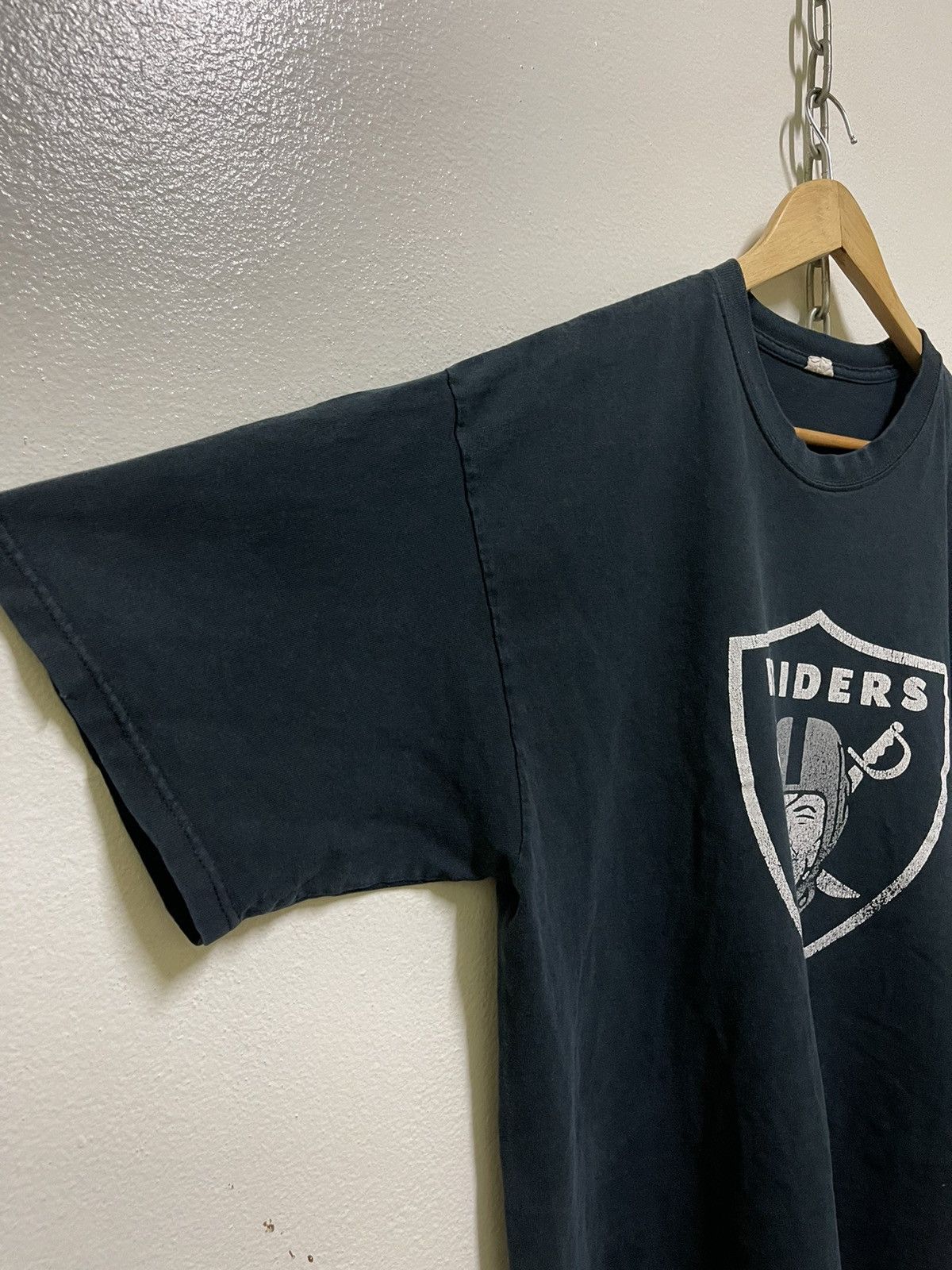 NFL × Vintage Raiders Vintage T Shirt Size US XL / EU 56 / 4 - 2 Thumbnail