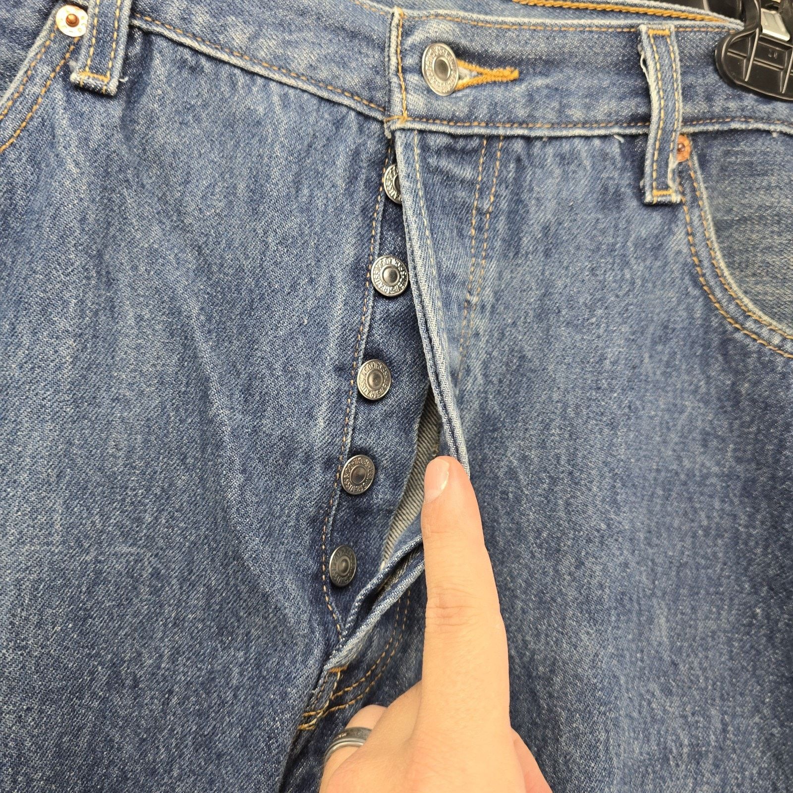 Levi's Vintage Levis Jeans Mens 40x32 (Fits 38x28) Denim 501 Y2K Size US 38 / EU 54 - 3 Thumbnail