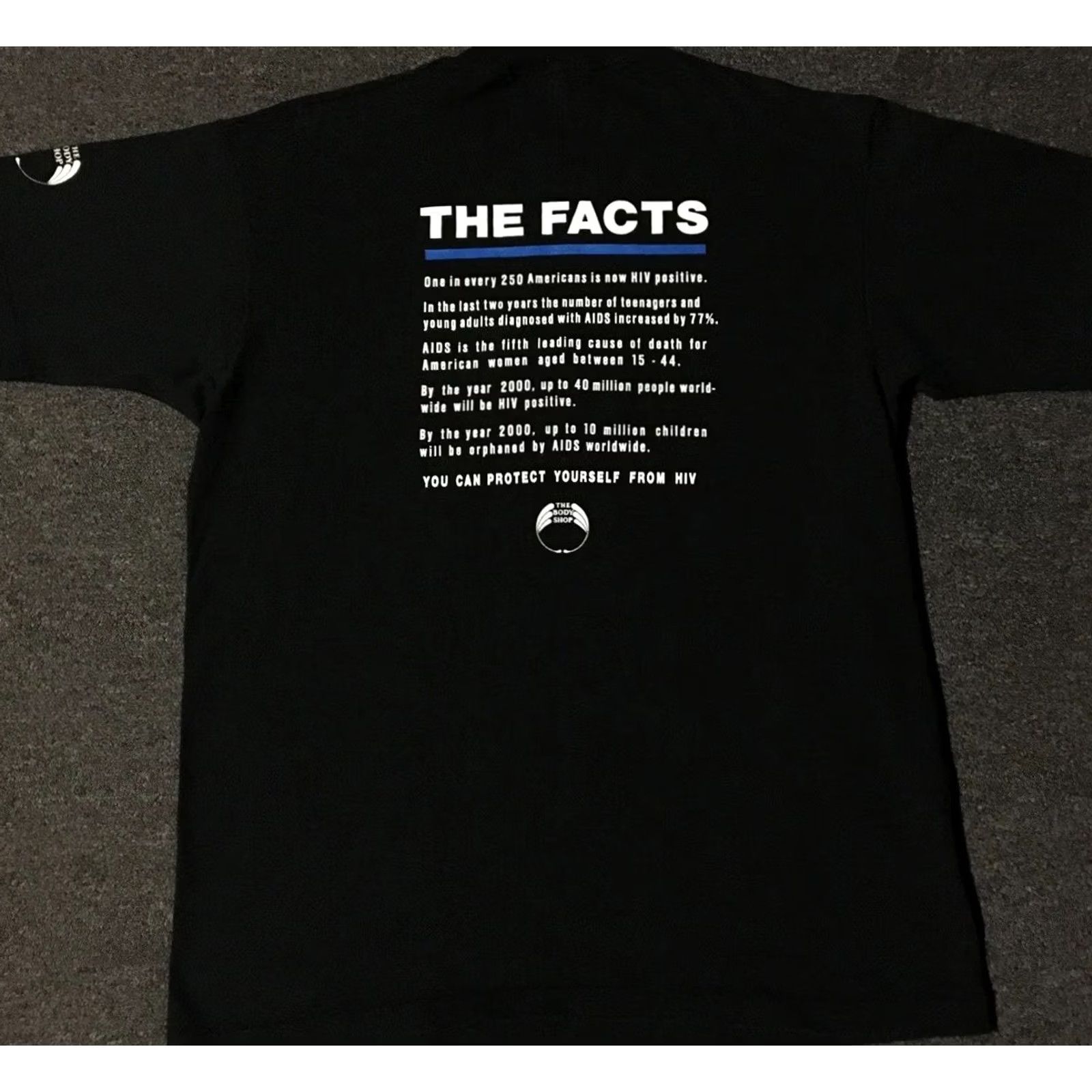 Vintage VINTAGE 90s USA Single Stitch Protect & Respect AIDS HIV Awareness Shirt XL Black Men T-Shirt Short Sleeve Health/Medicine Theme Size US XL / EU 56 / 4 - 2 Thumbnail
