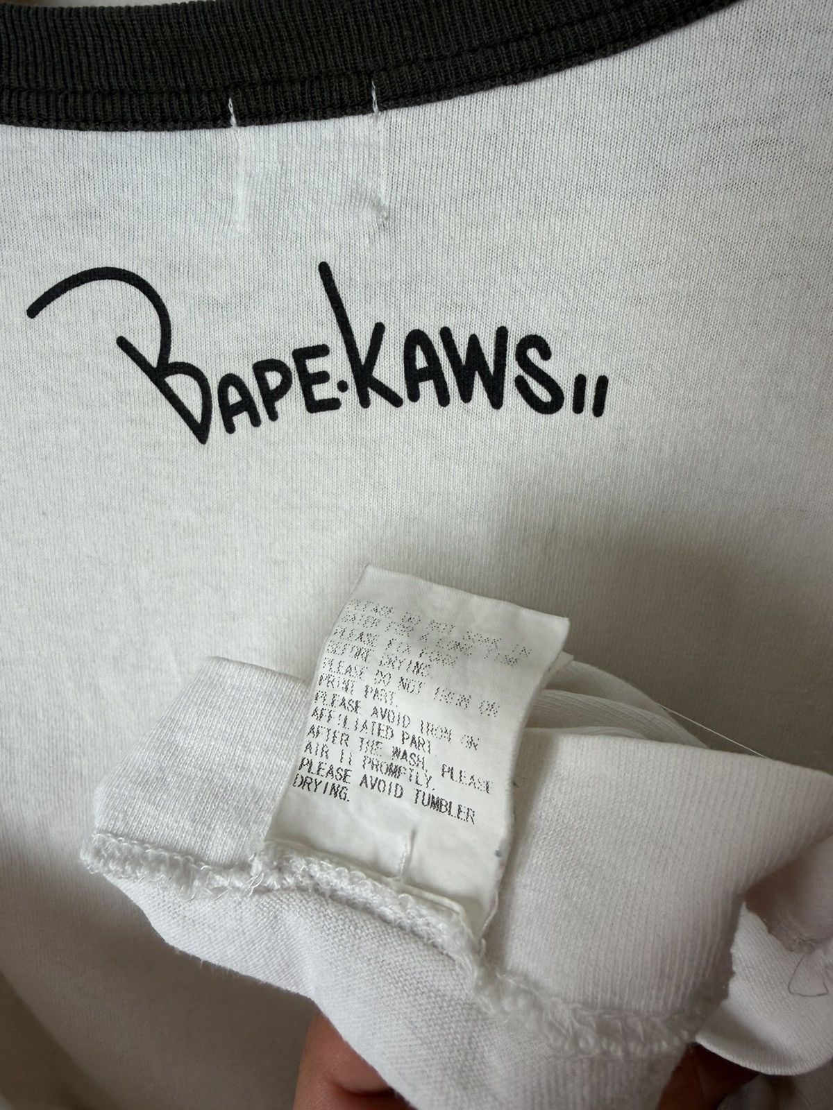 Bape × Kaws Vintage Kaws x Bape Baby Milo T Shirt Sz L Made in Japan Size US L / EU 52-54 / 3 - 6 Thumbnail