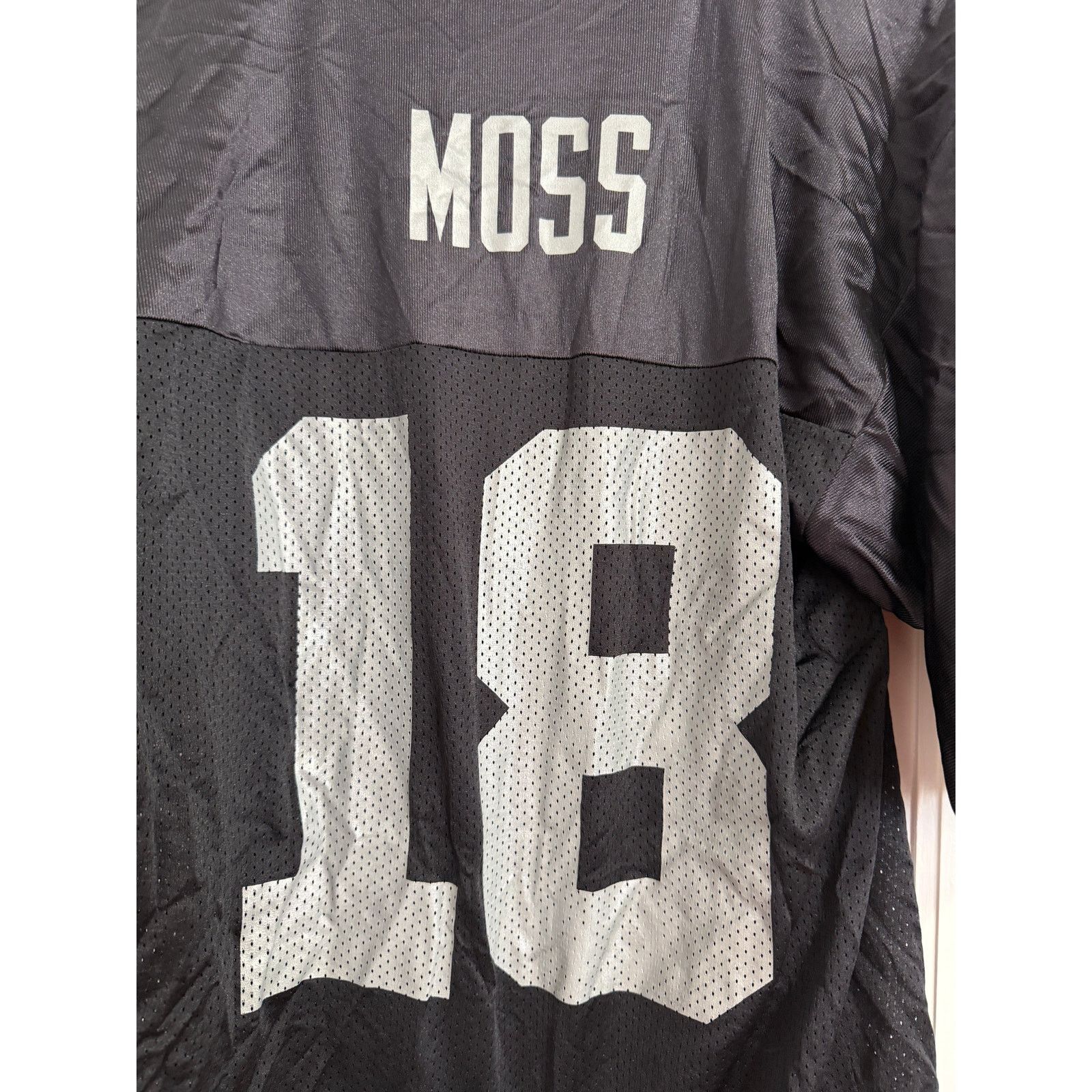Reebok Retro Randy Moss Oakland Raiders NFL Football Jersey Size M Size US M / EU 48-50 / 2 - 3 Thumbnail