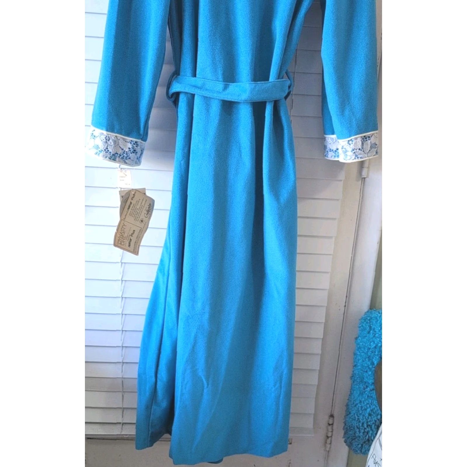 Vintage VINTAGE Guilford Mills Women's Loungewear Robe M Blue Belt Closure White Trim Long Size ONE SIZE - 4 Thumbnail