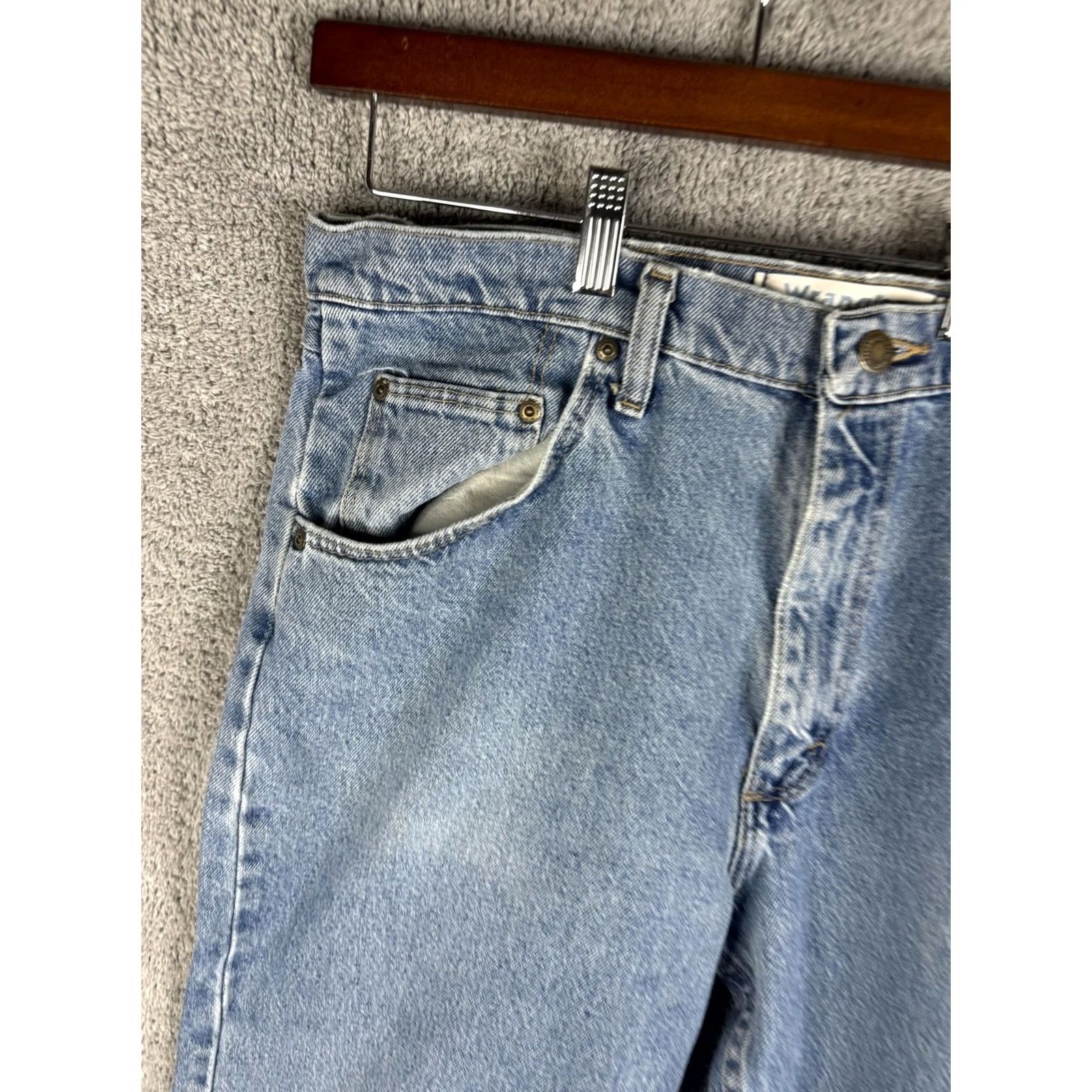 Wrangler Wrangler Jeans Mens 36x32 Blue Regular Fit Denim Straight Leg Jeans High Rise but not included? Size US 36 / EU 52 - 2 Thumbnail