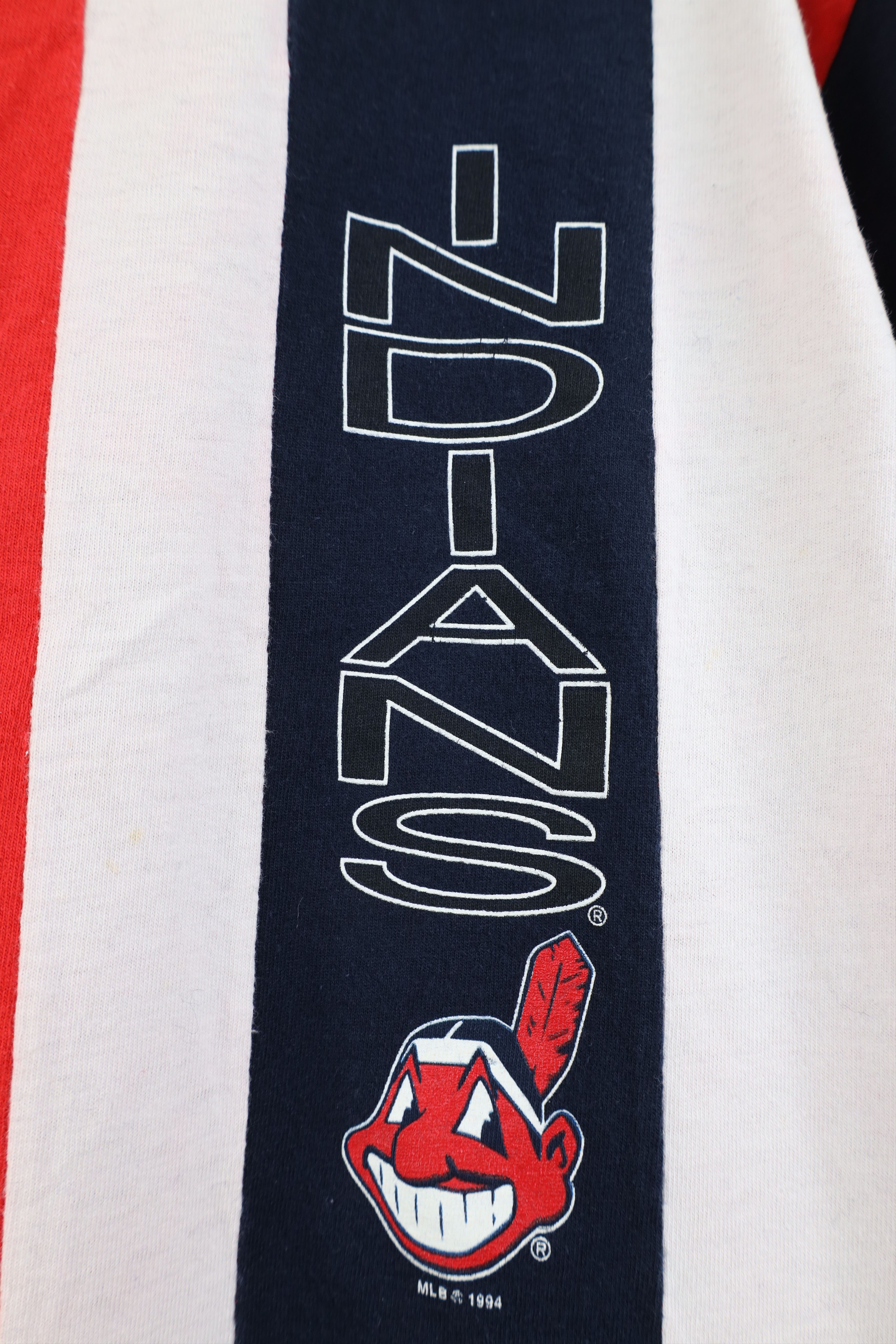 Vintage Vintage 90s Cleveland Indians Baseball Striped T-Shirt USA Size US M / EU 48-50 / 2 - 4 Thumbnail