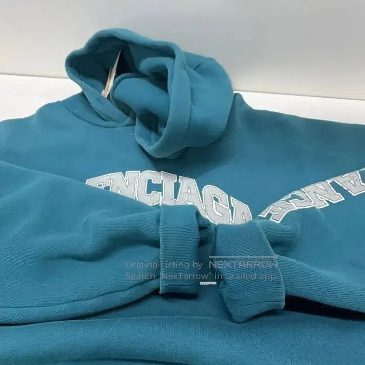 Balenciaga Balenciaga Blue Logo Hoodie for Men. Size US S / EU 44-46 / 1 - 8 Thumbnail