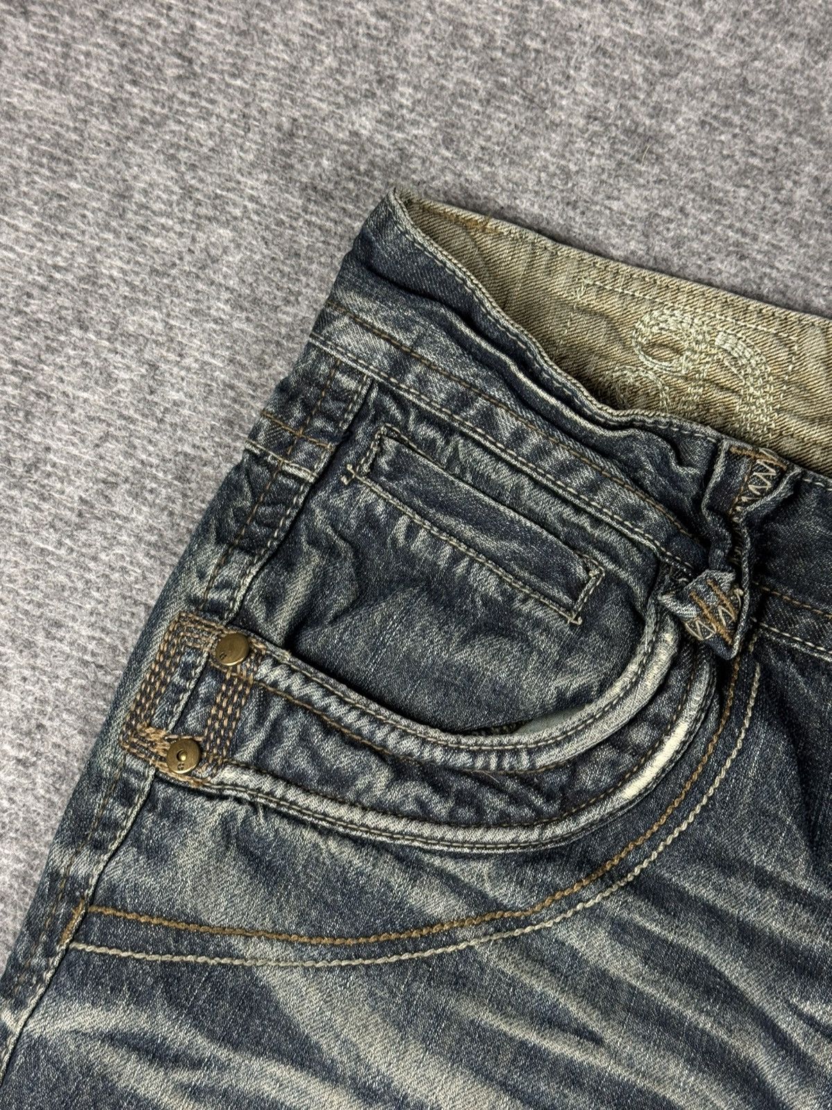 Japanese Brand × Vintage Vintage japanese distressed flared baggy y2k jeans pants Size 36" / US 14 / IT 50 - 4 Thumbnail