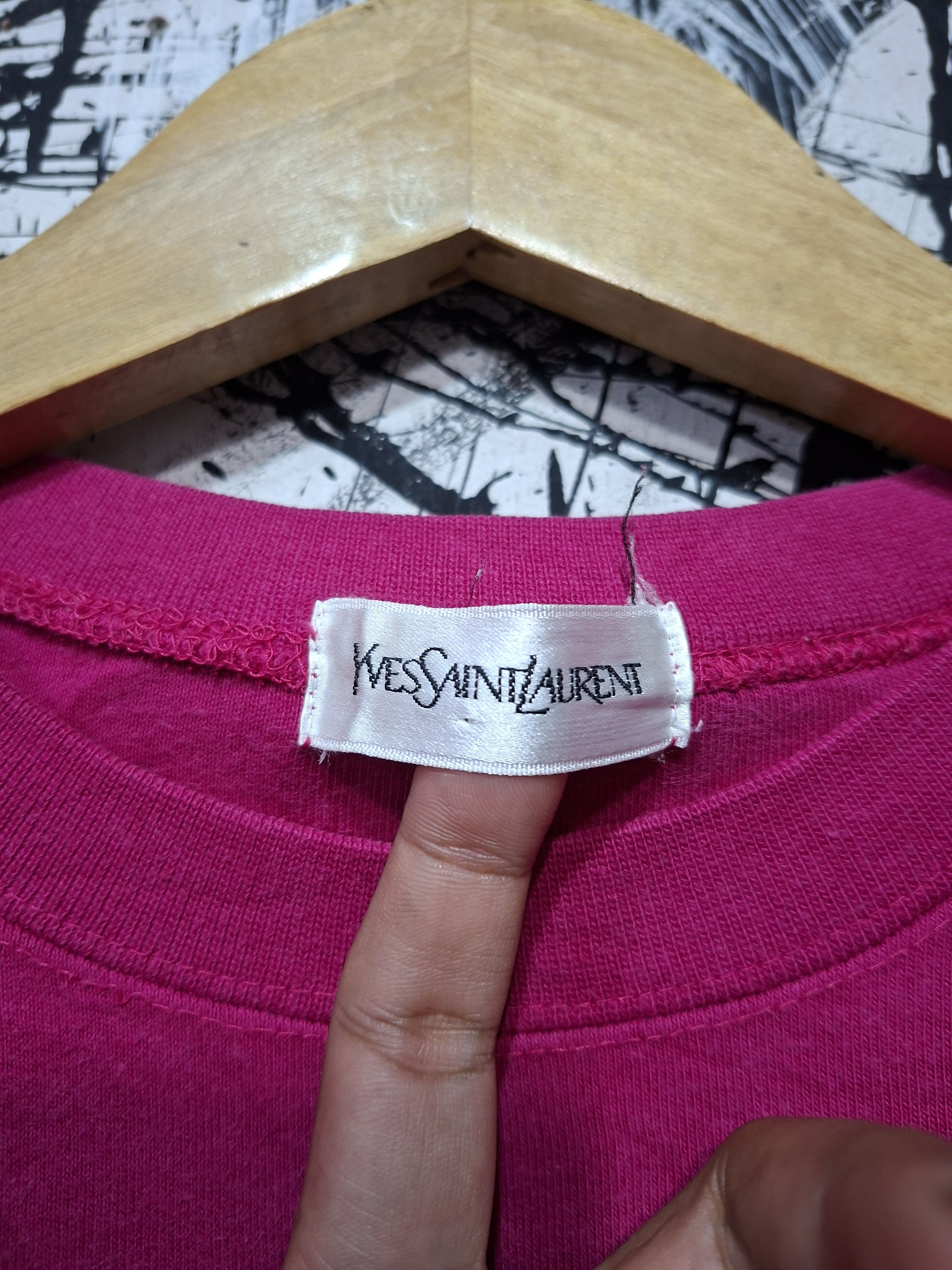 Yves Saint Laurent VINTAGE YVES SAINT LAURENT EMBROIDERED LOGO SWEATSHIRT Size US M / EU 48-50 / 2 - 4 Thumbnail
