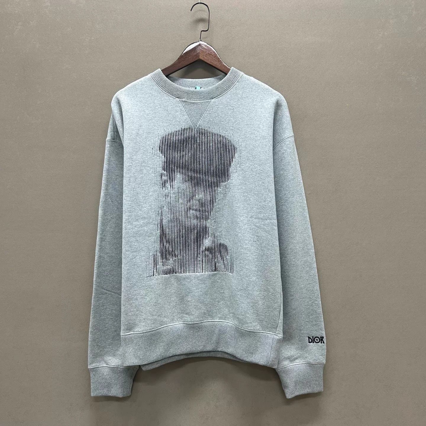 Dior Dior NWT Gray Figure Print Sweatshirt Size S Size US S / EU 44-46 / 1 - 1 Thumbnail