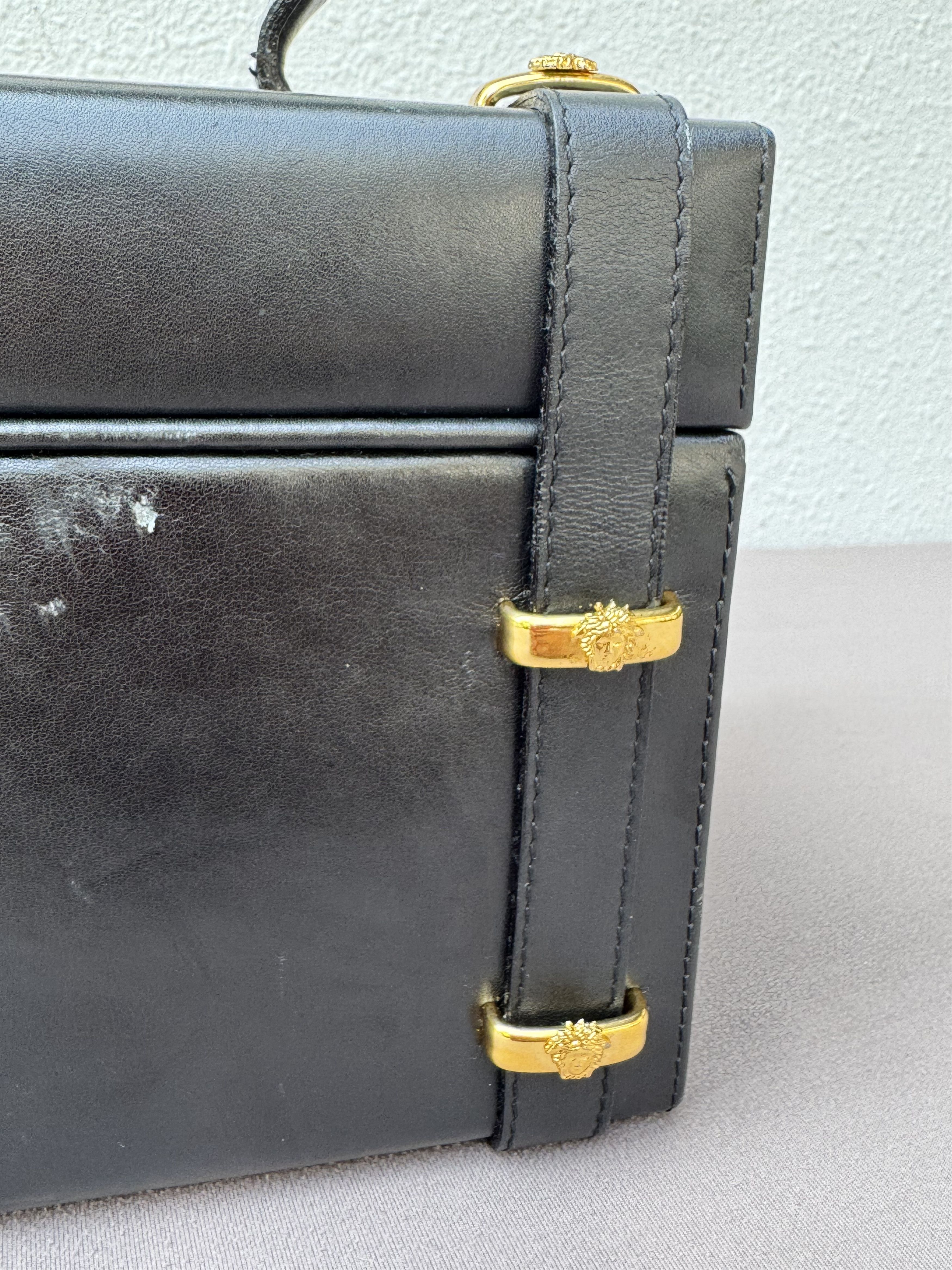 Versace Gianni Versace Couture Medusa Vanity Bag Size ONE SIZE - 13 Thumbnail