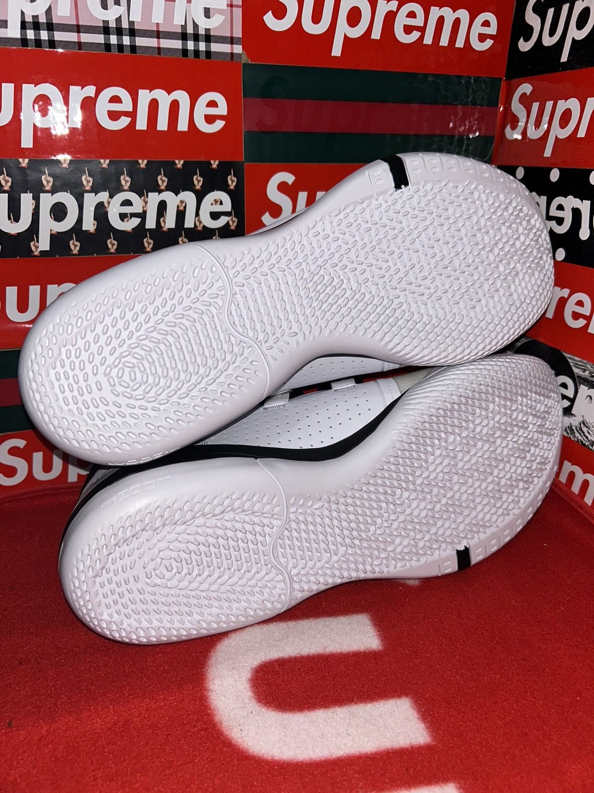 Nike Nike Kobe A.D. Exodus TB White Black AT3874-101 13.5 NEW Size US 13 / EU 46 - 6 Thumbnail