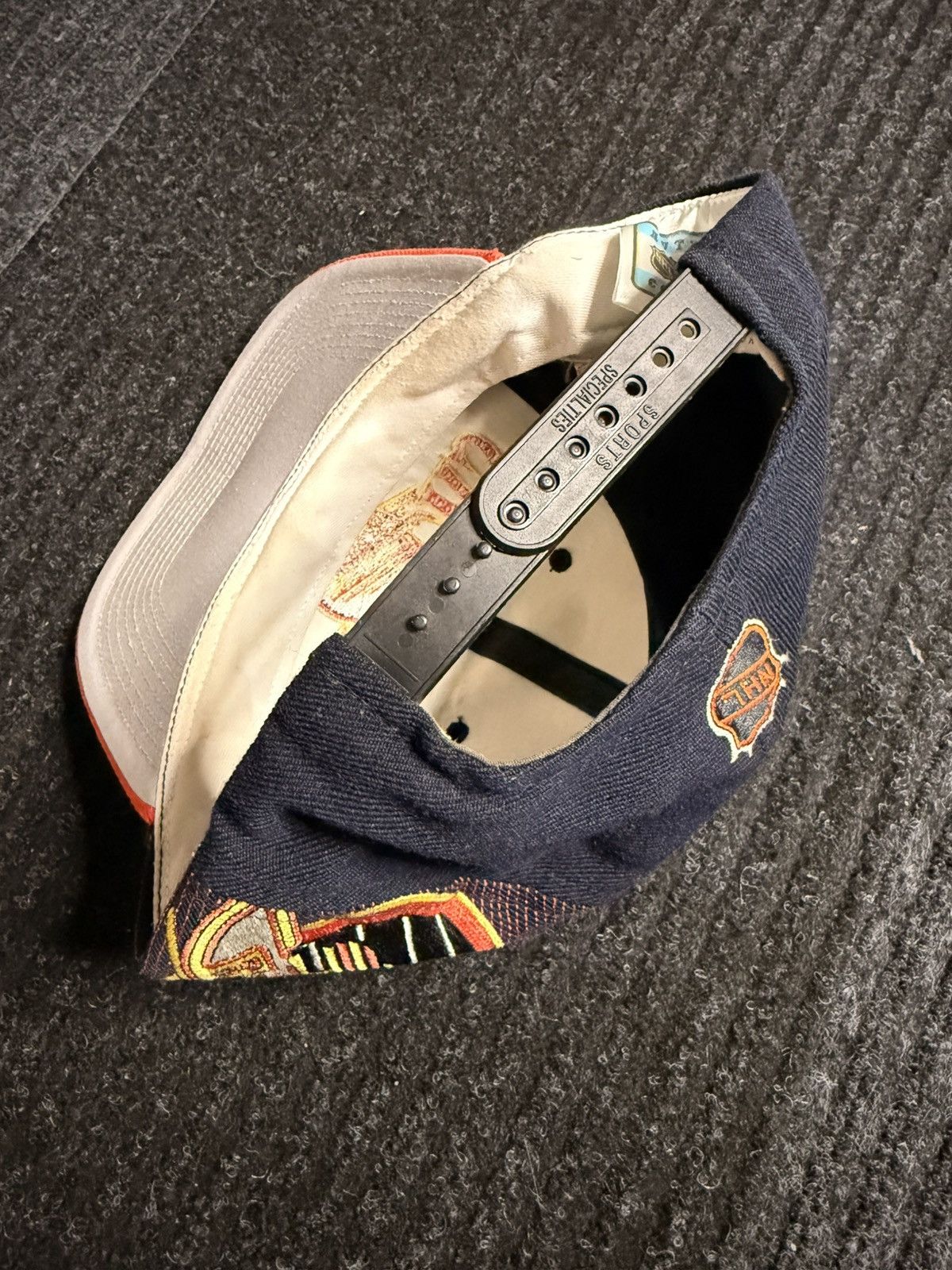 Sports Specialties Vintage Vancouver canucks sports specialties snapback hat Size ONE SIZE - 3 Thumbnail
