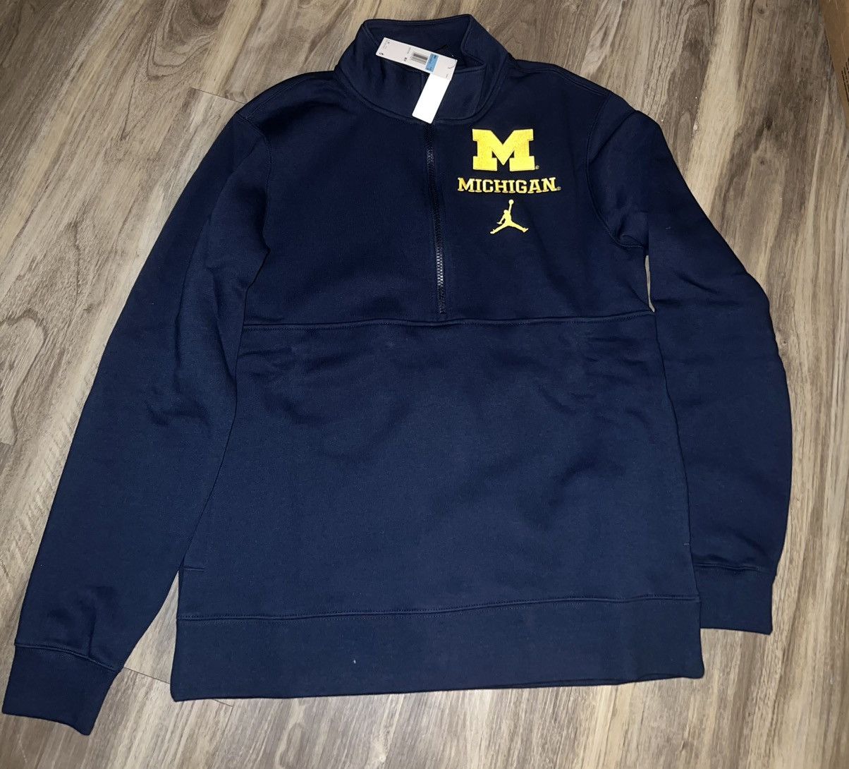 Jordan Brand Men’s Michigan Wolverines Jordan Half-Zip Pullover Navy M Size US M / EU 48-50 / 2 - 1 Preview