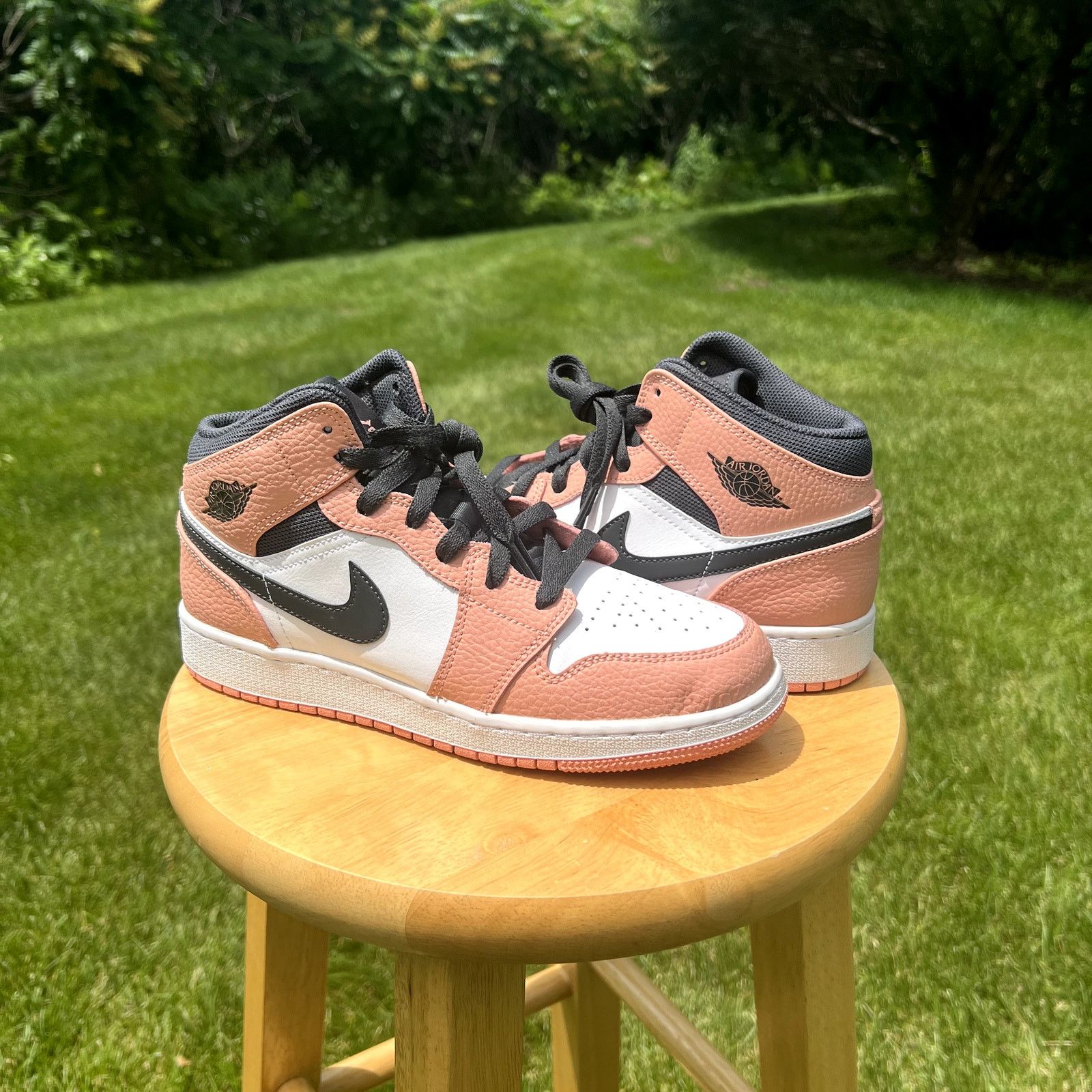 Nike Aj1 Pink Quartz Nike Air Jordan Mid GS Pink Quartz Men's