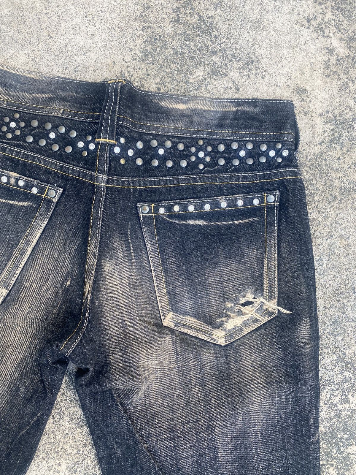 If Six Was Nine × Japanese Brand Flare Jeans Varosh Honeycomb Mud Painted Bootcut Size US 32 / EU 48 - 21 Thumbnail